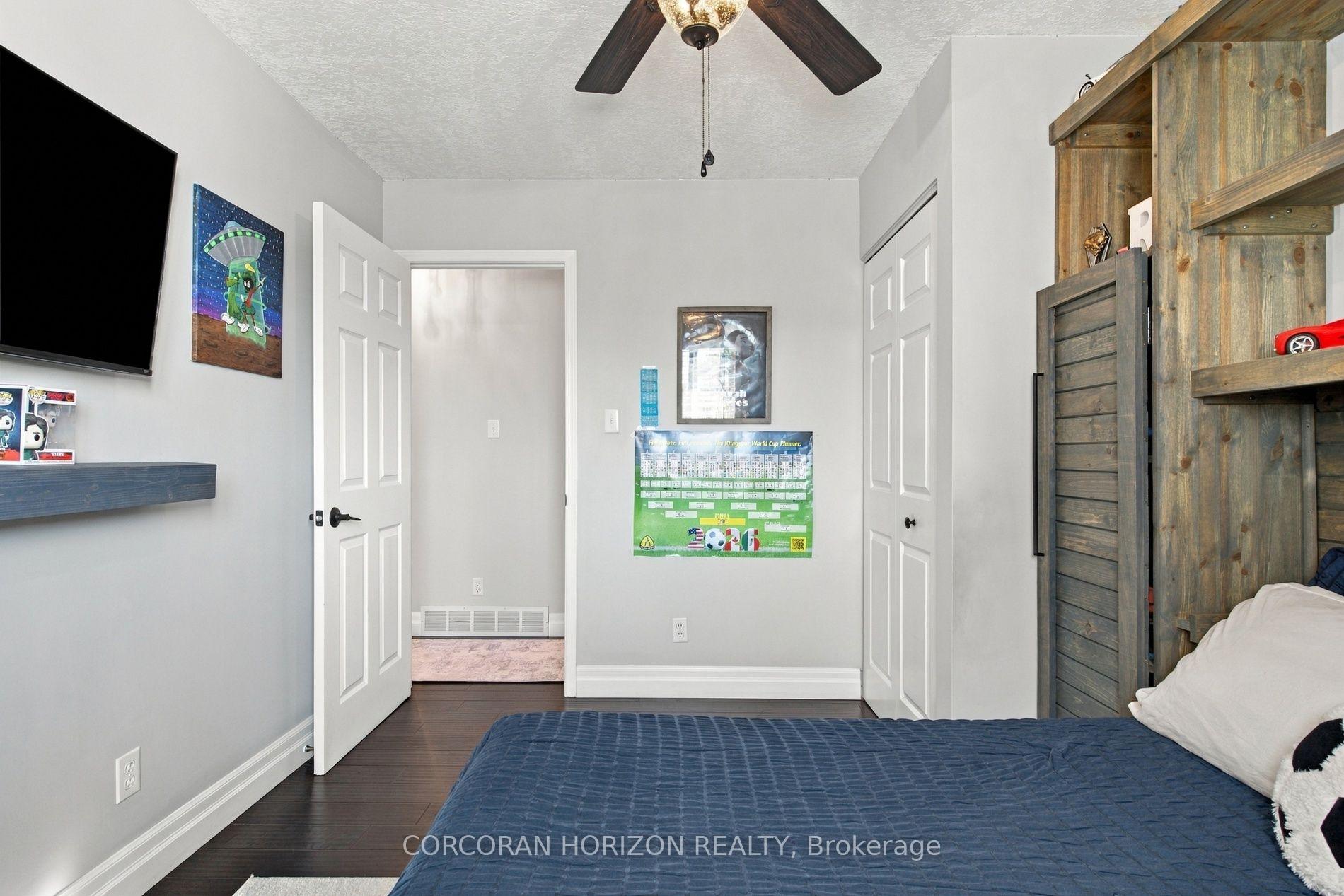 Photo 23 of 27 Costain Court, Kitchener, Forest Heights — HOMEH