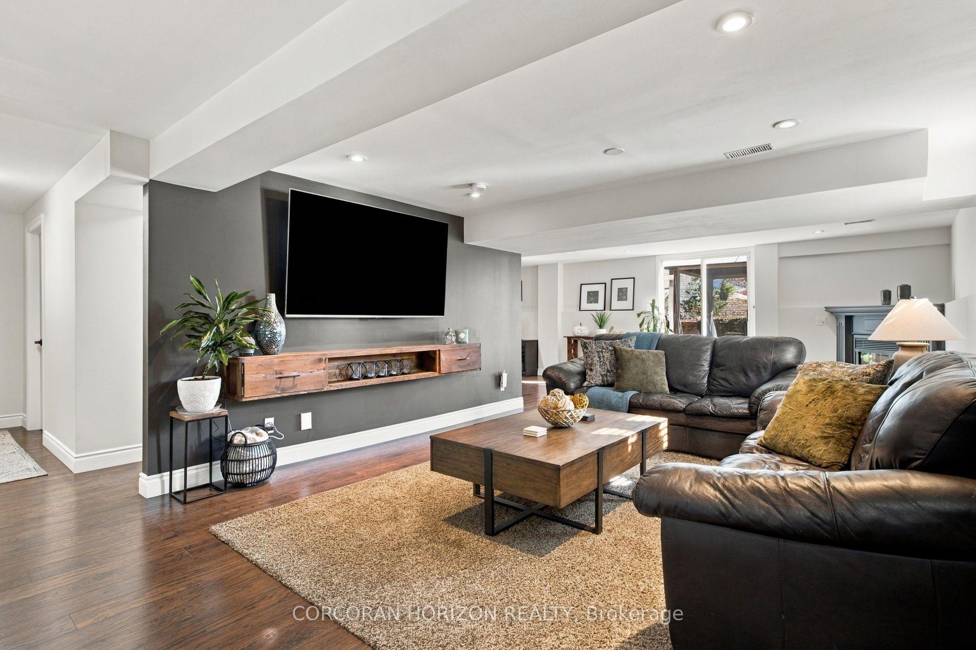 Photo 27 of 27 Costain Court, Kitchener, Forest Heights — HOMEH