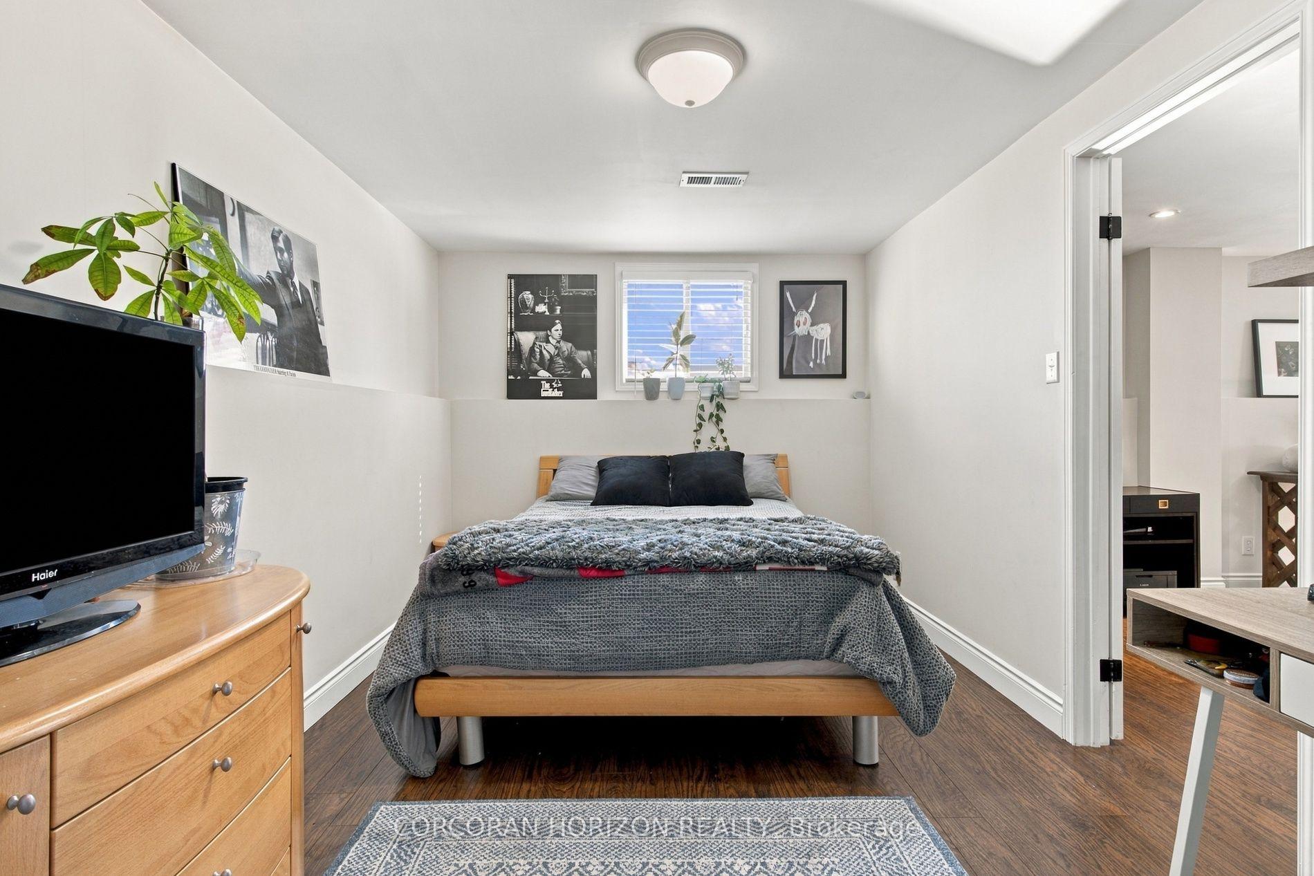 Photo 32 of 27 Costain Court, Kitchener, Forest Heights — HOMEH