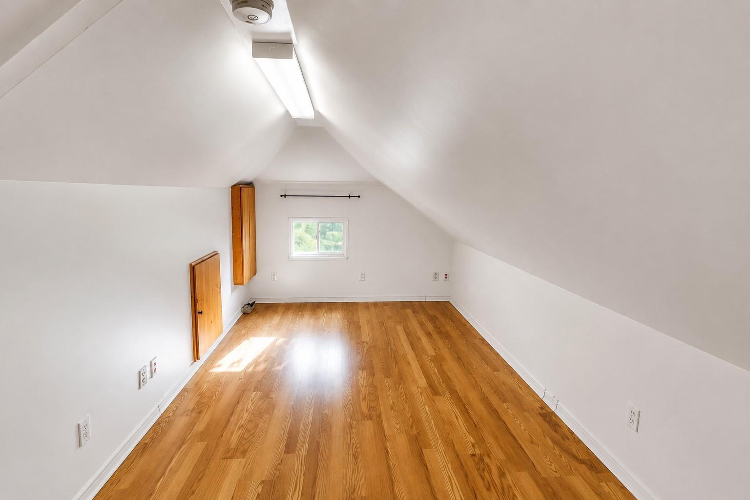 Photo 12 of 25 Hess Street, Sault Ste Marie, Ward 5 — HOMEH