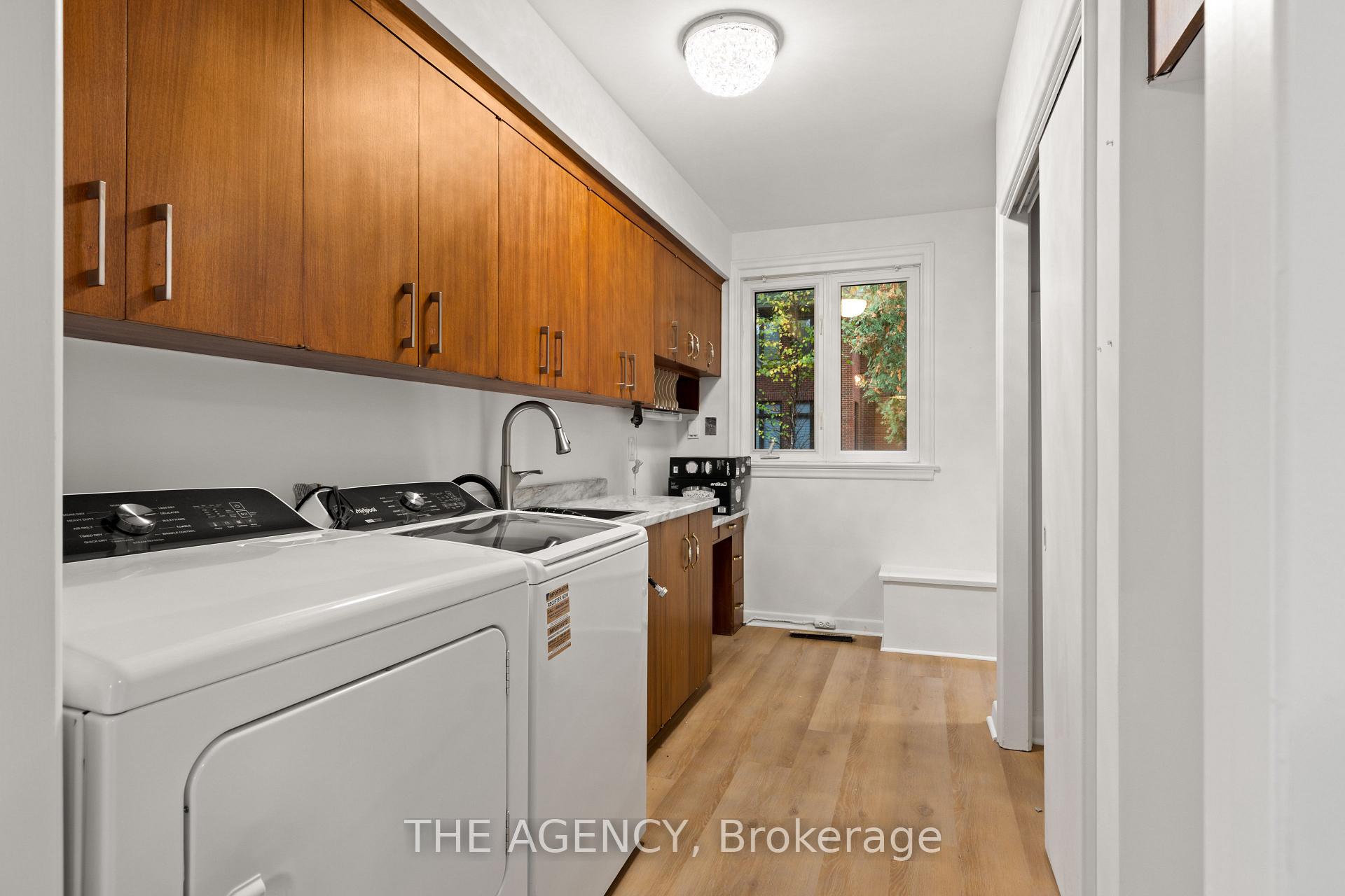 Photo 9 of 6 Gerald Street, North York, St. Andrew-Windfields — HOMEH