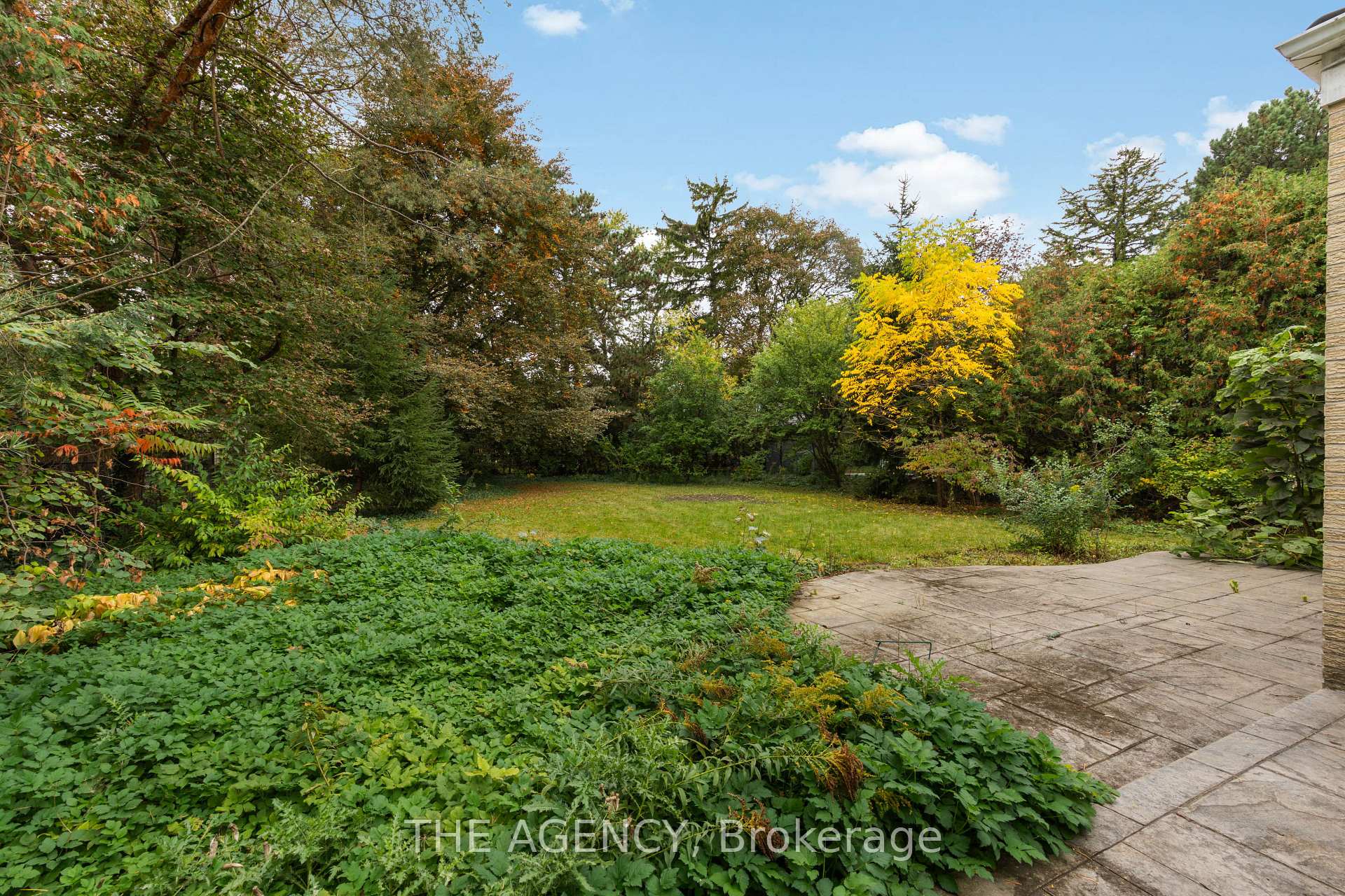Photo 13 of 6 Gerald Street, North York, St. Andrew-Windfields — HOMEH