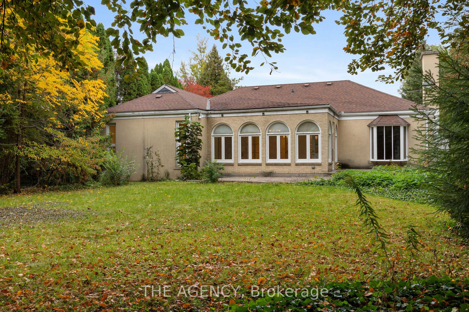 Photo 15 of 6 Gerald Street, North York, St. Andrew-Windfields — HOMEH