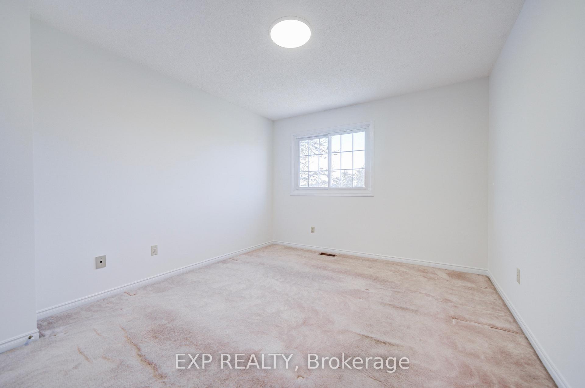 Photo 41 of 47 Longsword Drive, Scarborough, Agincourt North — HOMEH