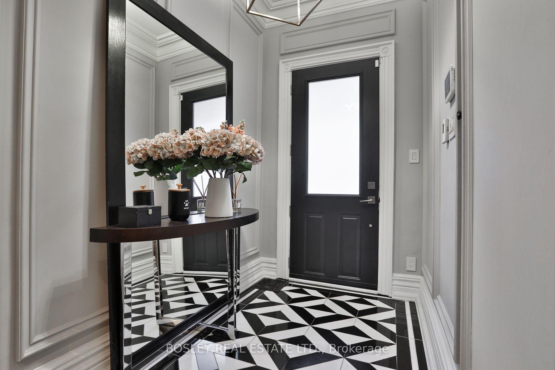 Photo 4 of 128 Collier Street, Toronto, Rosedale-Moore Park — HOMEH