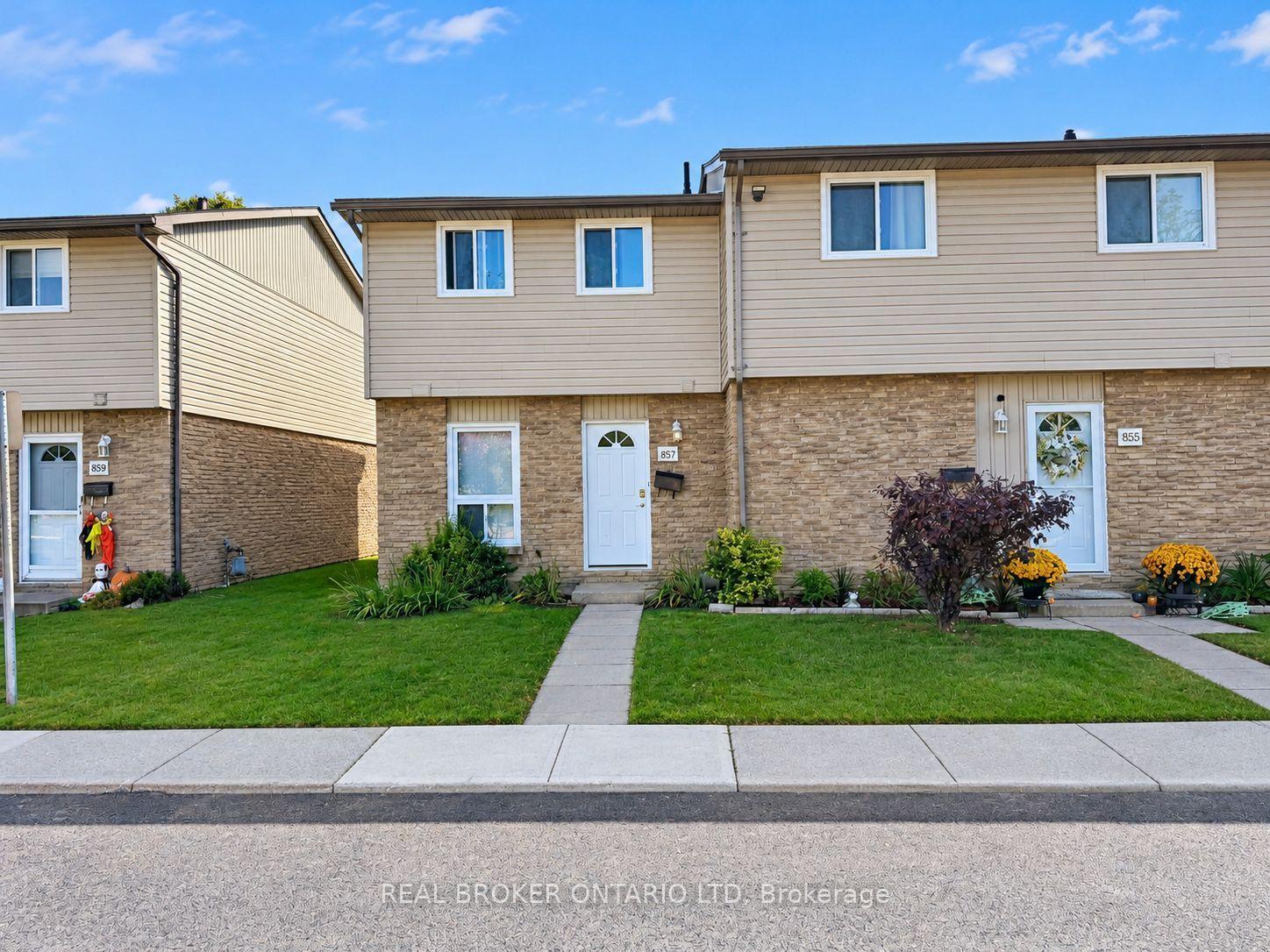 Photo of 875 Southdale Road E