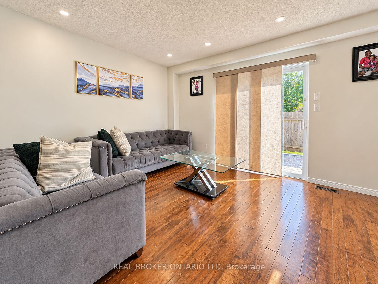 Photo 3 of 875 Southdale Road E, London, South Y — HOMEH