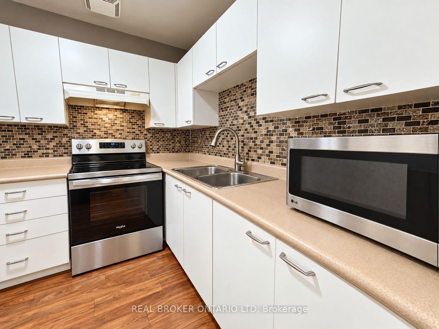 Photo 6 of 875 Southdale Road E, London, South Y — HOMEH