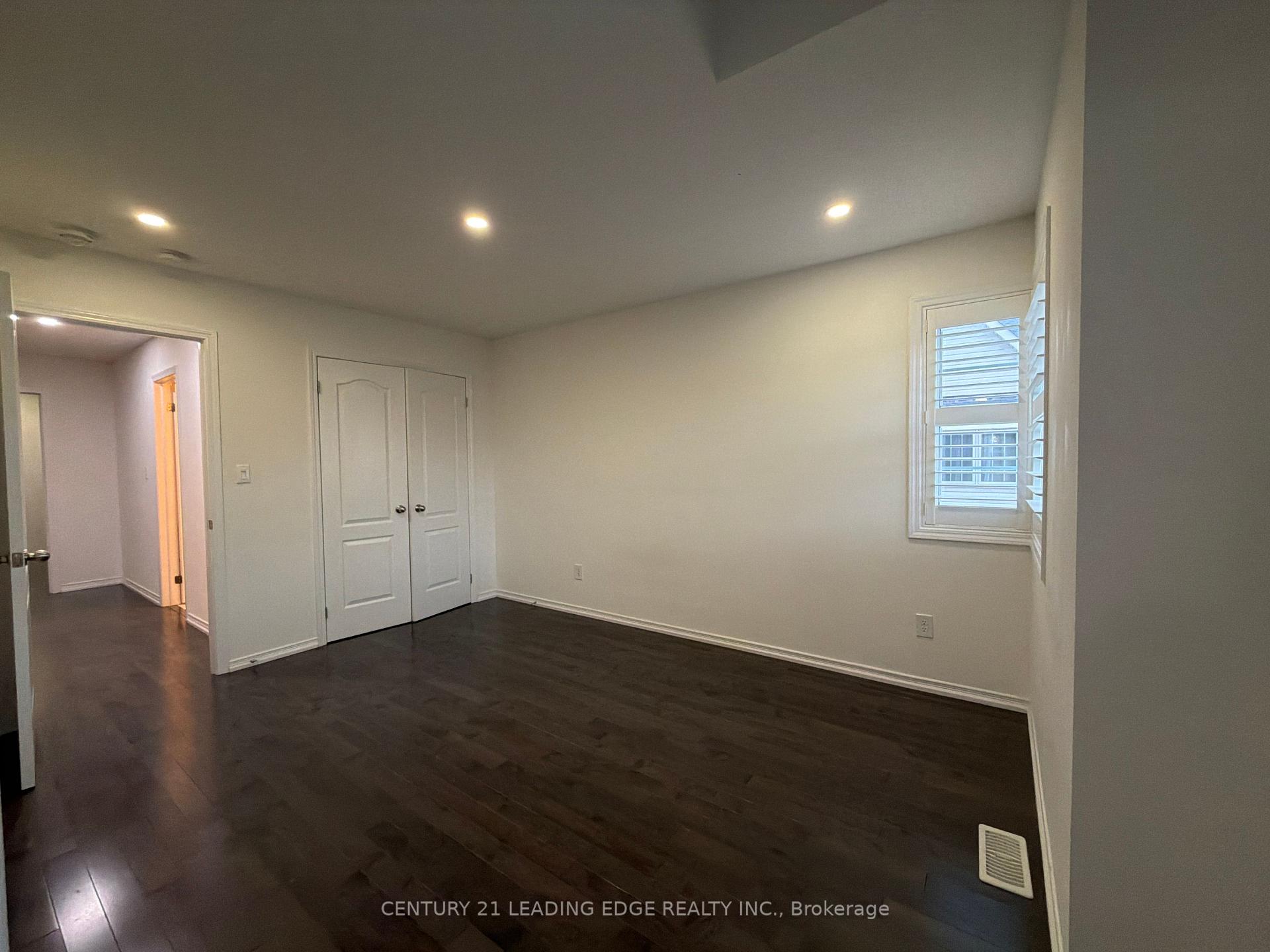 Photo 24 of Unit Main, 2432 Equestrian Crescent, Oshawa, Windfields — HOMEH