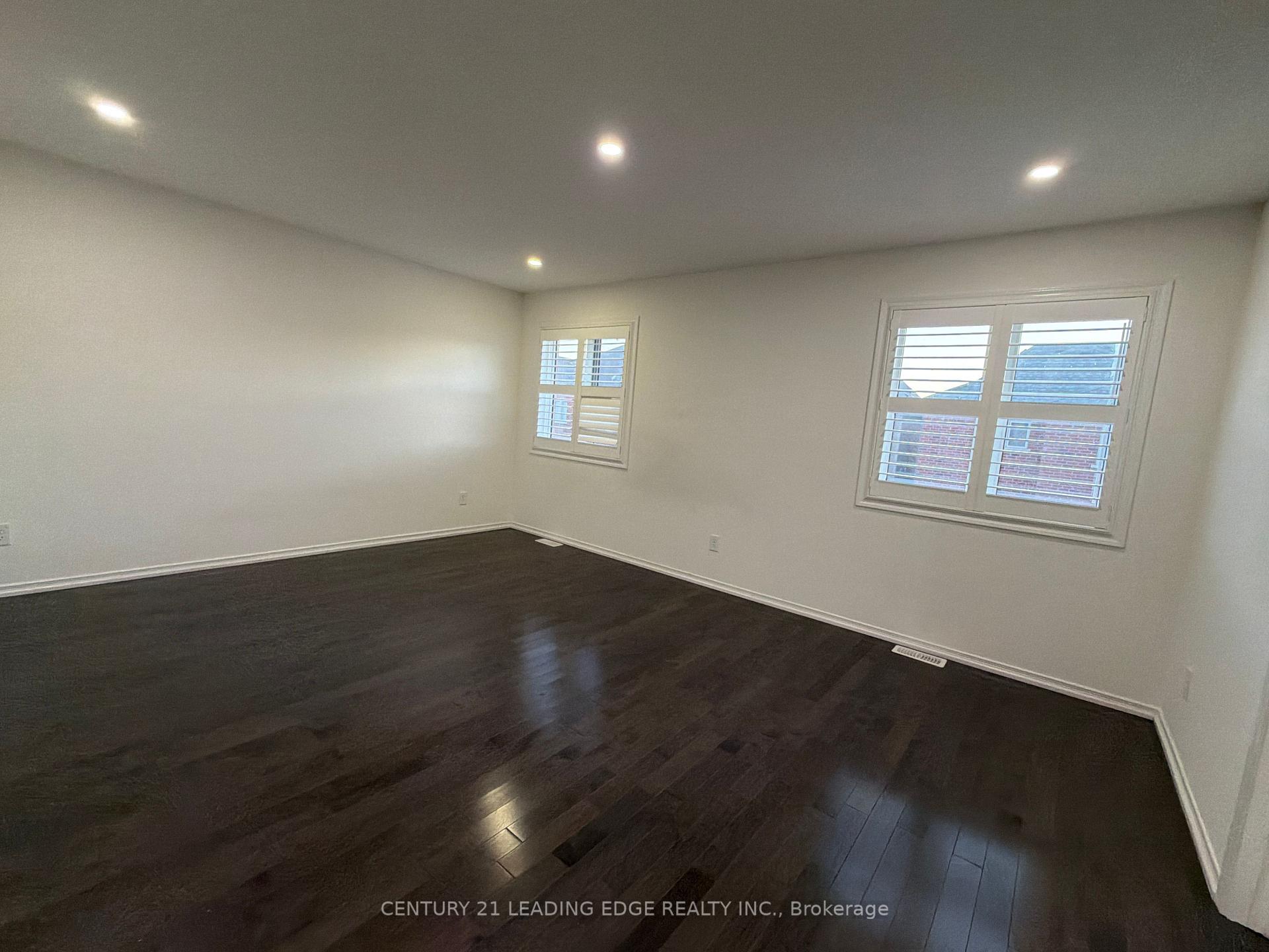 Photo 31 of Unit Main, 2432 Equestrian Crescent, Oshawa, Windfields — HOMEH
