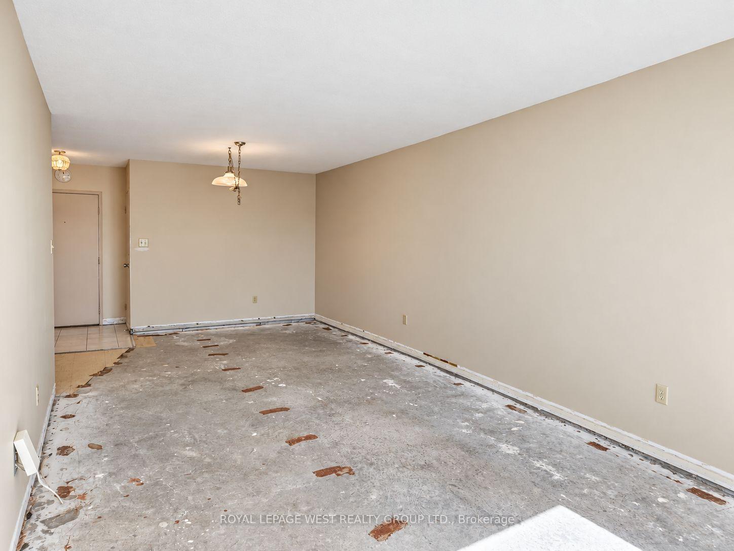 Photo 18 of Unit 1502, 299 Mill Road, Etobicoke, Markland Wood — HOMEH