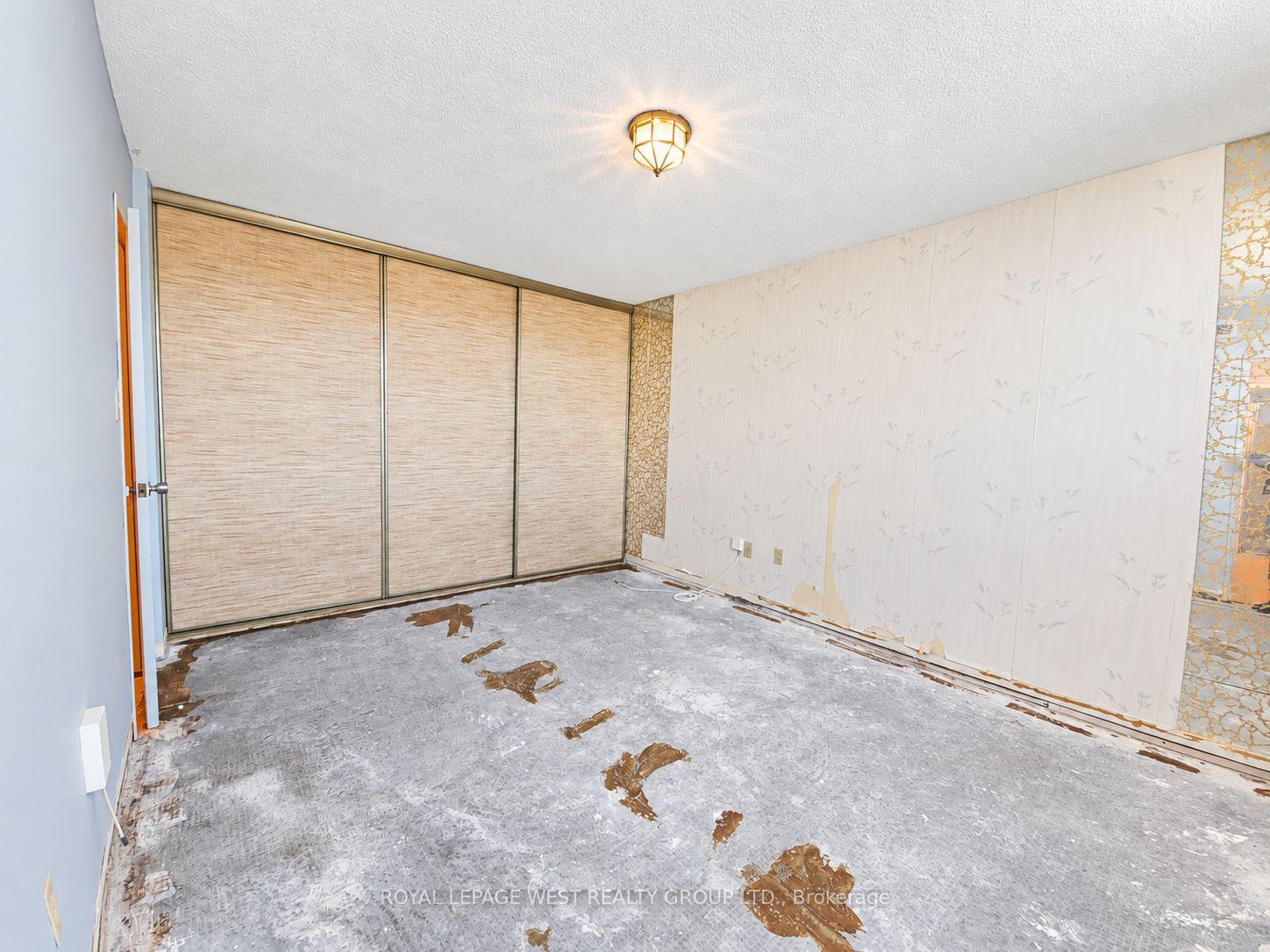 Photo 27 of Unit 1502, 299 Mill Road, Etobicoke, Markland Wood — HOMEH