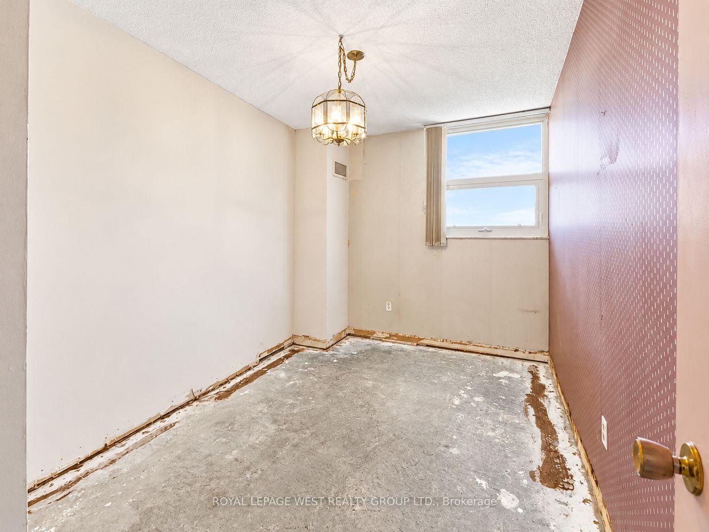 Photo 30 of Unit 1502, 299 Mill Road, Etobicoke, Markland Wood — HOMEH