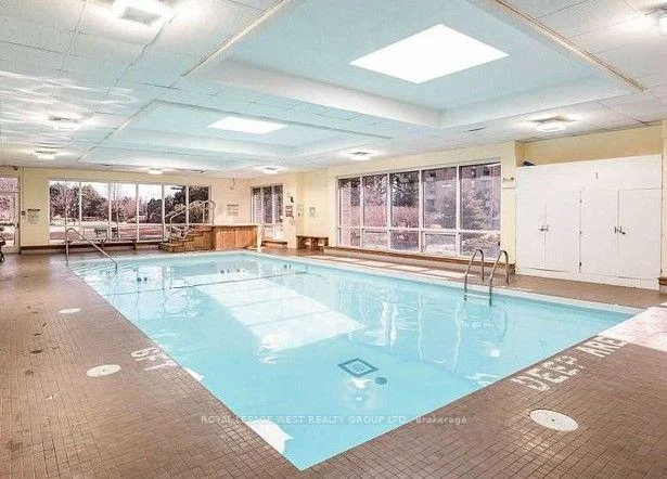 Photo 3 of Unit 1502, 299 Mill Road, Etobicoke, Markland Wood — HOMEH