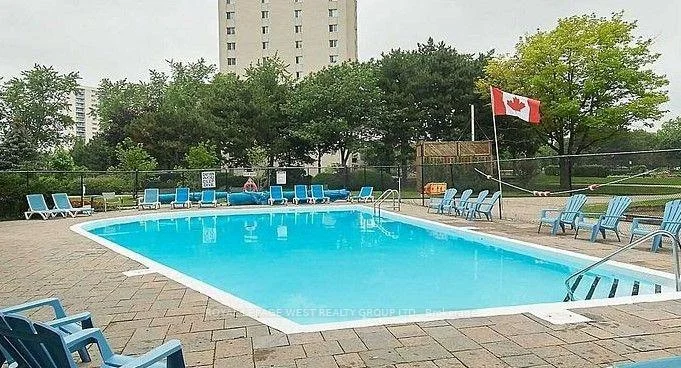 Photo 5 of Unit 1502, 299 Mill Road, Etobicoke, Markland Wood — HOMEH