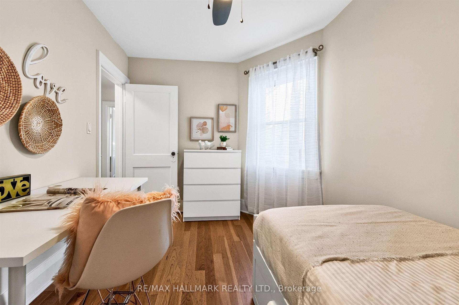 Photo 20 of 384A Montrose Avenue, Toronto, Palmerston-Little Italy — HOMEH