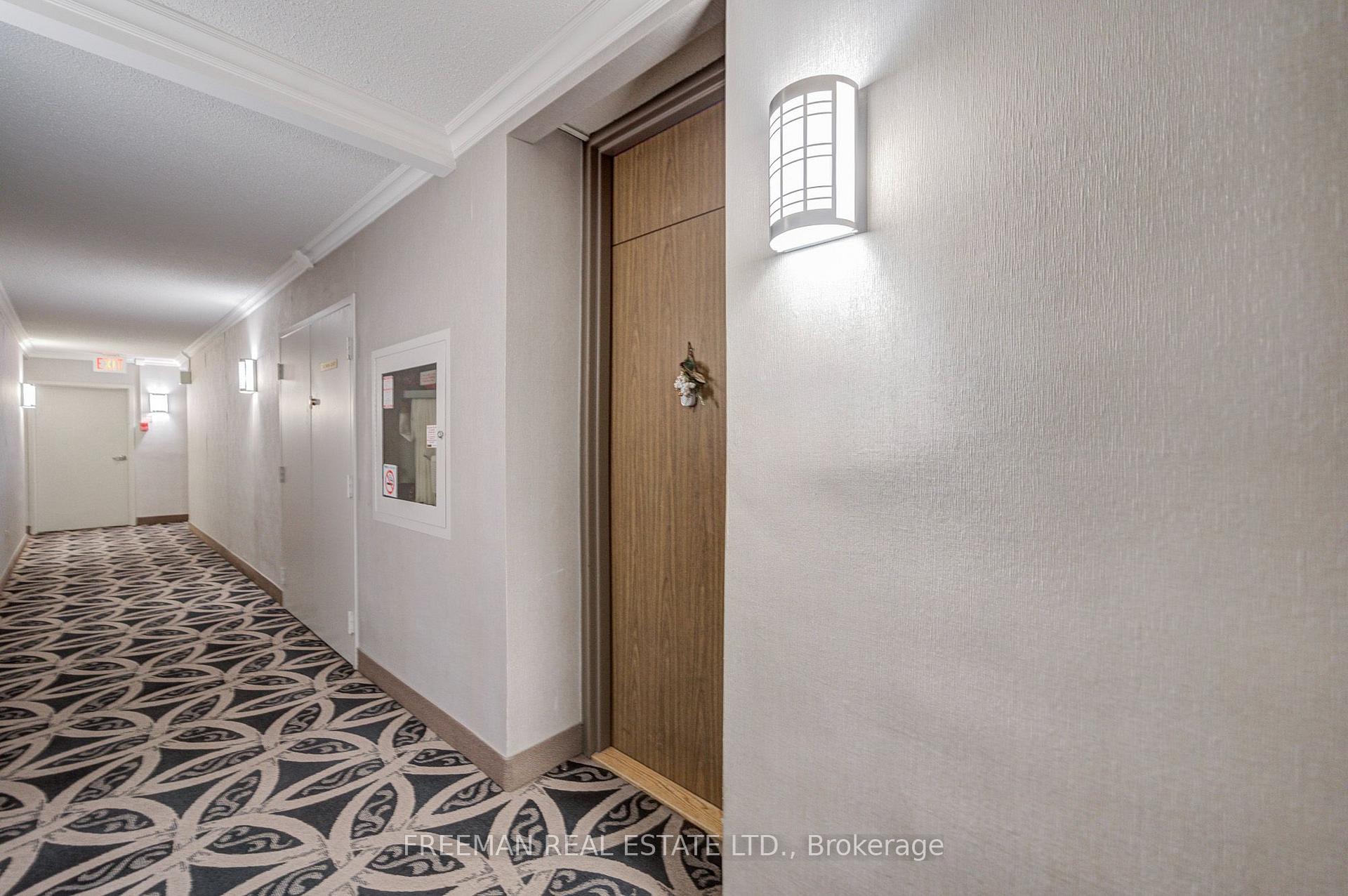 Photo 4 of Unit 1612, 240 Scarlett Road, Toronto, Rockcliffe-Smythe — HOMEH