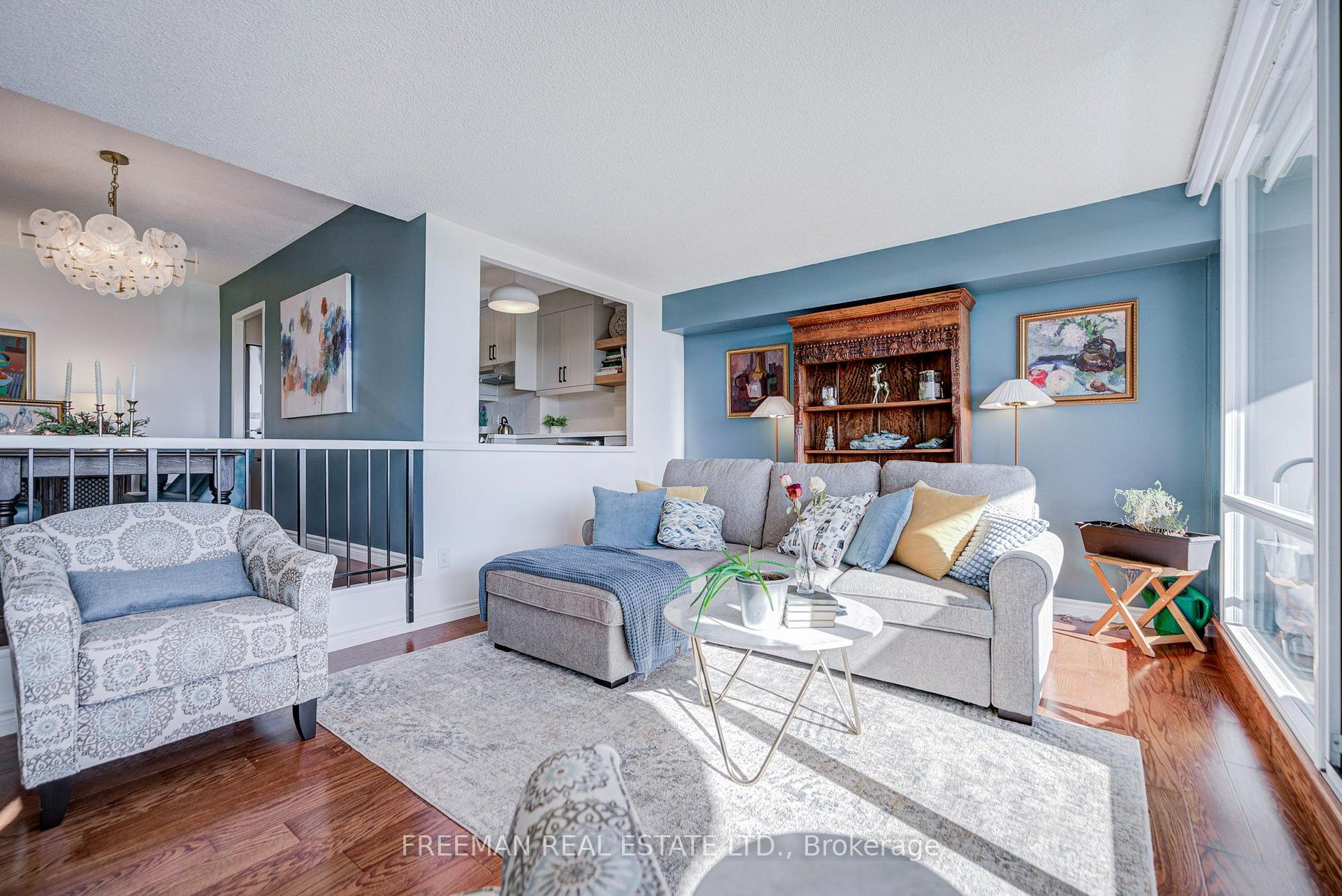 Photo 8 of Unit 1612, 240 Scarlett Road, Toronto, Rockcliffe-Smythe — HOMEH