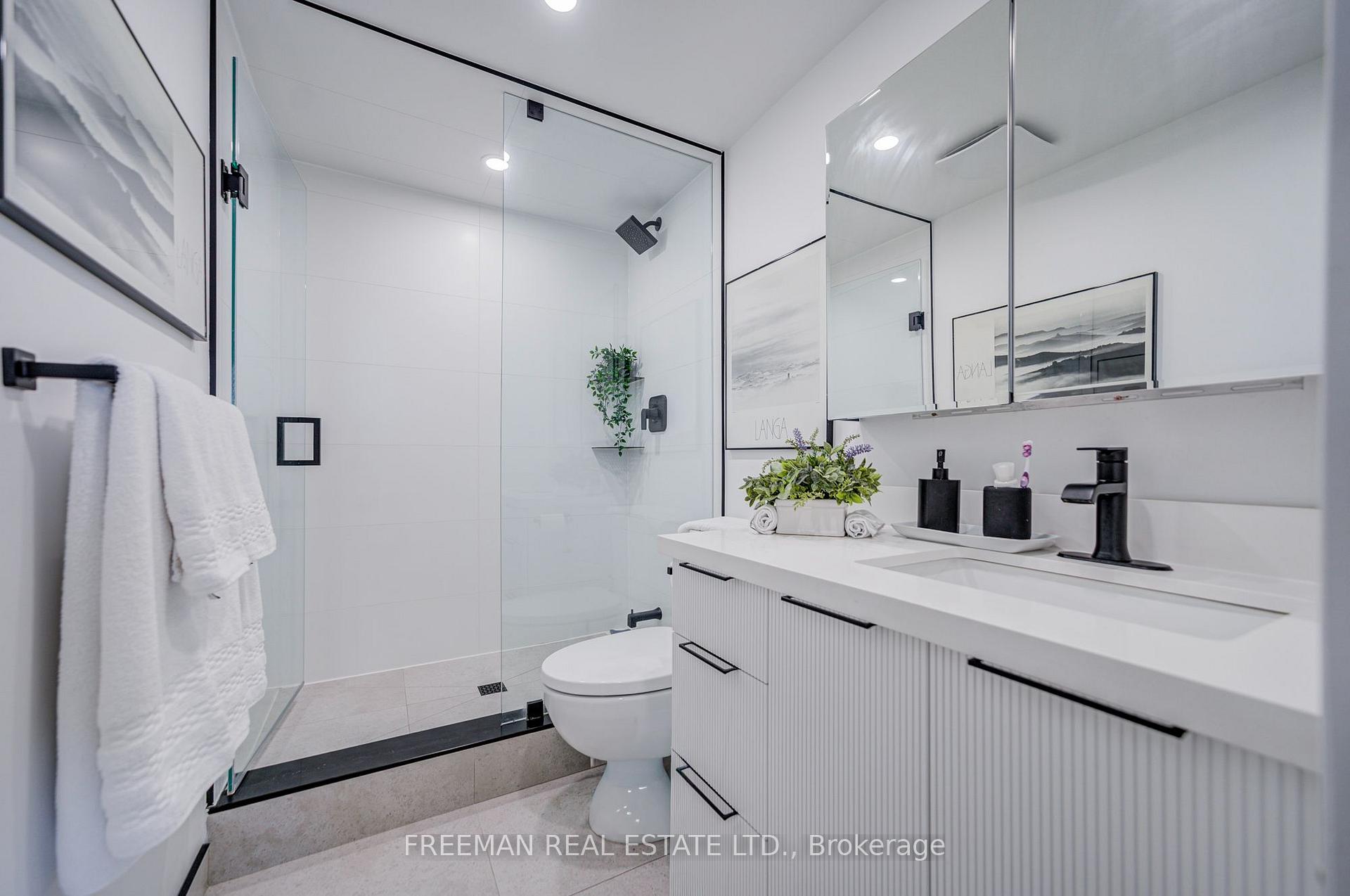 Photo 19 of Unit 1612, 240 Scarlett Road, Toronto, Rockcliffe-Smythe — HOMEH