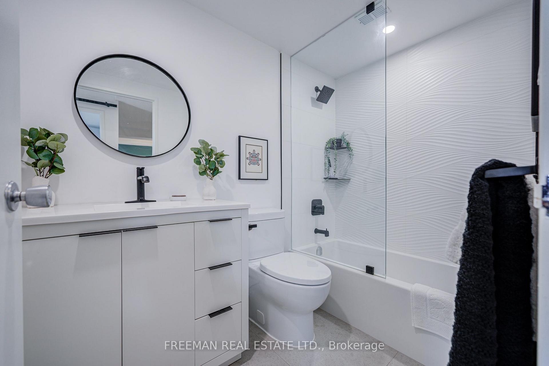 Photo 23 of Unit 1612, 240 Scarlett Road, Toronto, Rockcliffe-Smythe — HOMEH
