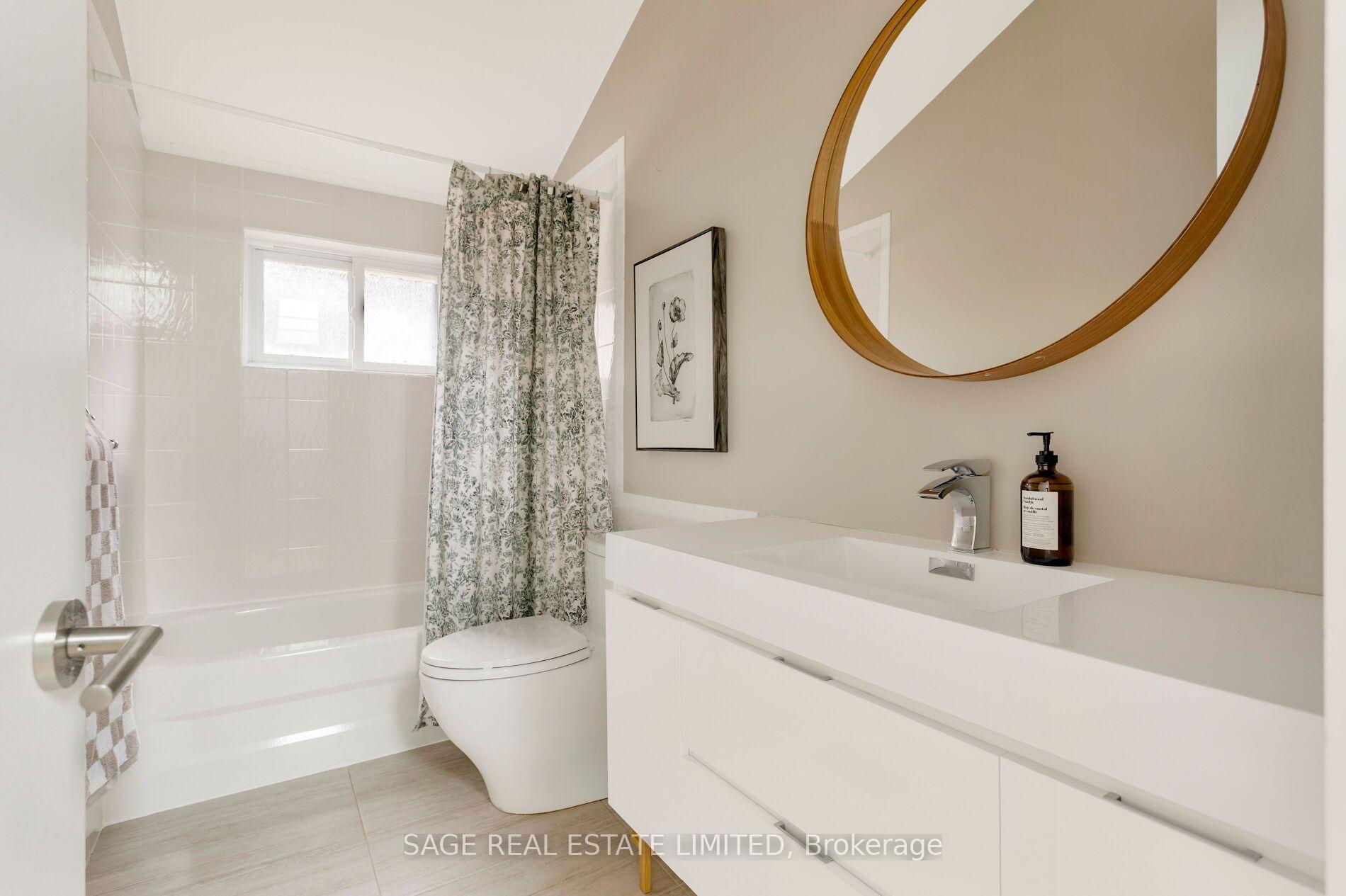 Photo 31 of 161 Banff Road, Toronto, Mount Pleasant East — HOMEH