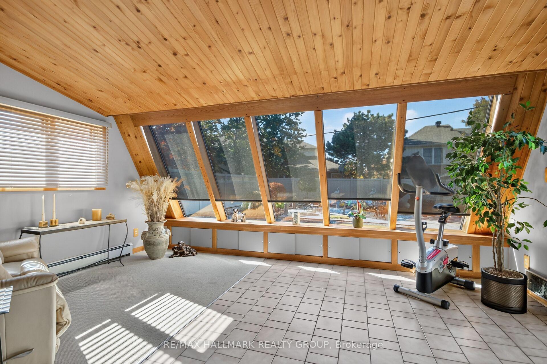 Photo 18 of 1592 Maxime Street, Ottawa, Pineview — HOMEH
