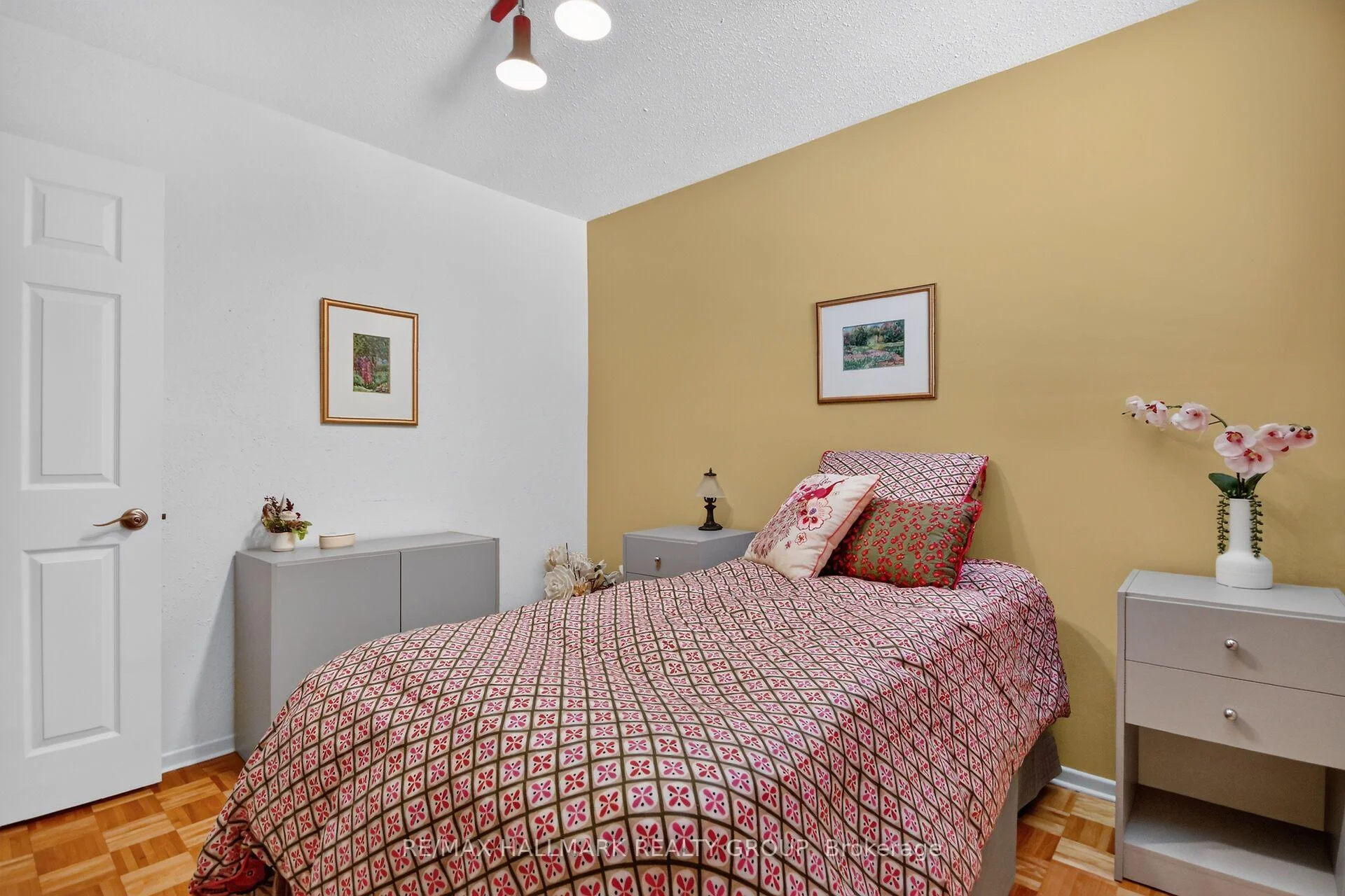 Photo 26 of 1592 Maxime Street, Ottawa, Pineview — HOMEH