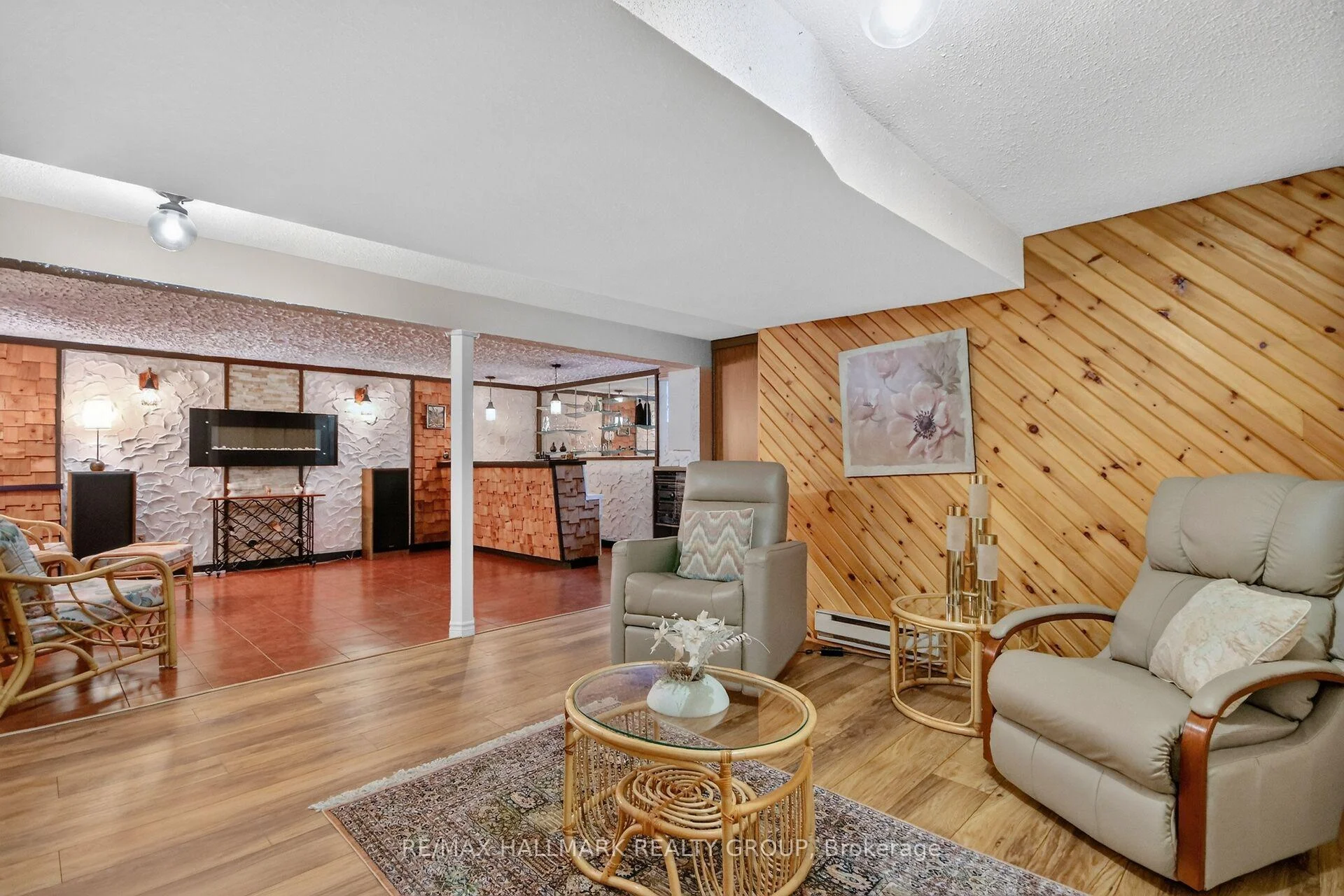 Photo 32 of 1592 Maxime Street, Ottawa, Pineview — HOMEH