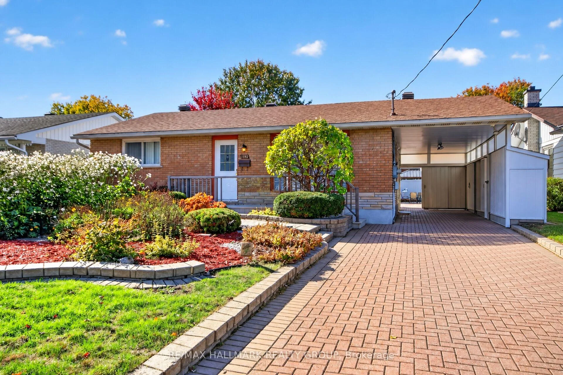 Photo 36 of 1592 Maxime Street, Ottawa, Pineview — HOMEH