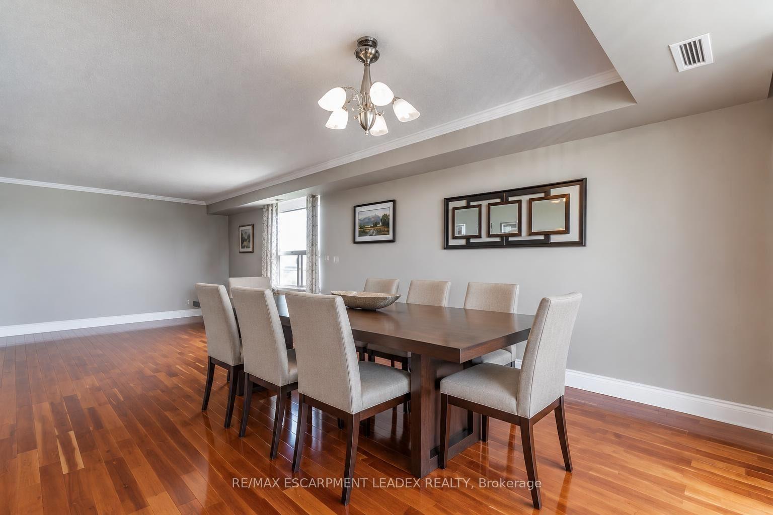 Photo 10 of Unit 705, 500 Green Road, Hamilton, Lakeshore — HOMEH