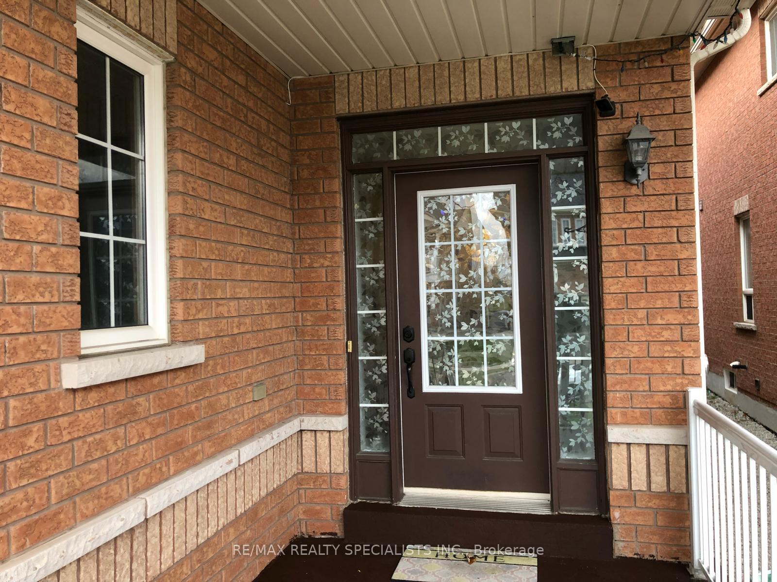 Photo 2 of 77 Calm Waters Crescent, Brampton, Madoc — HOMEH