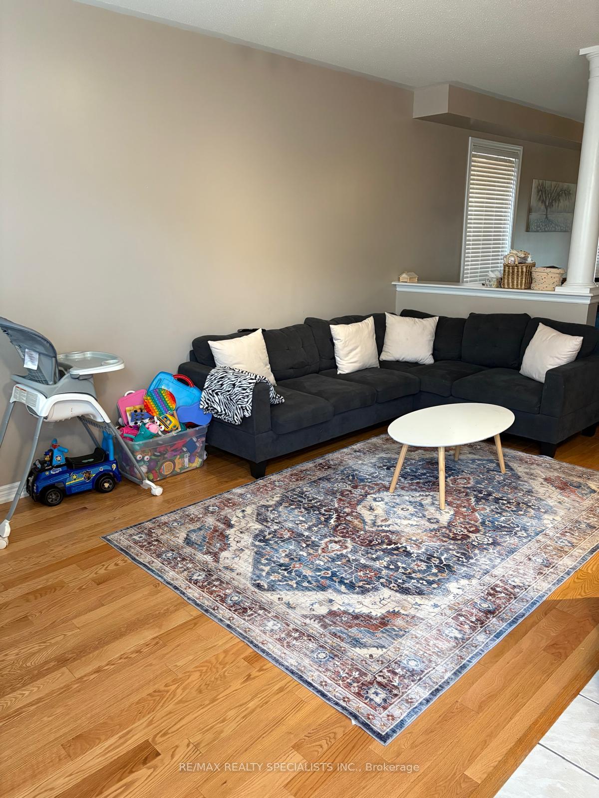 Photo 8 of 77 Calm Waters Crescent, Brampton, Madoc — HOMEH
