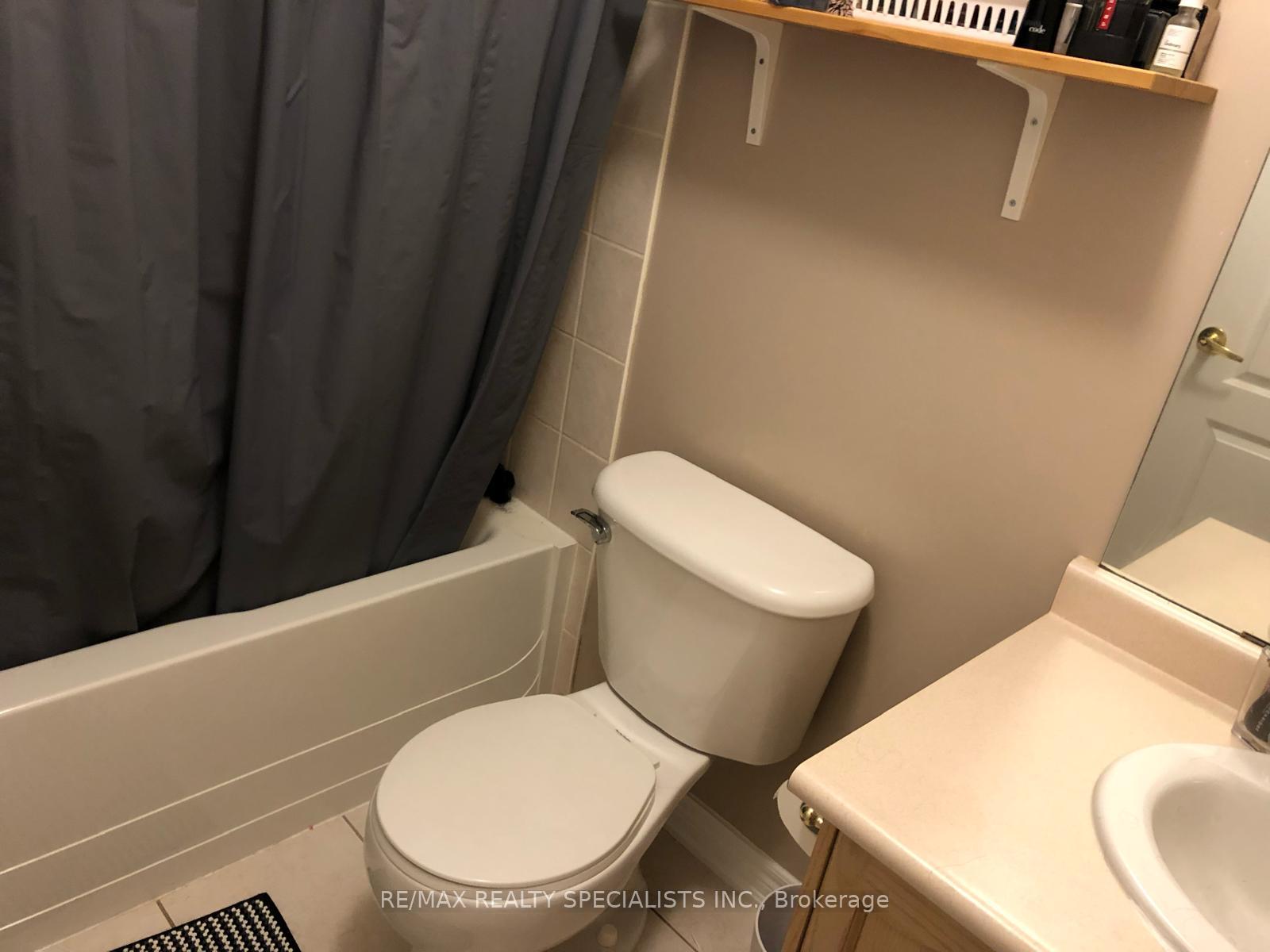 Photo 14 of 77 Calm Waters Crescent, Brampton, Madoc — HOMEH