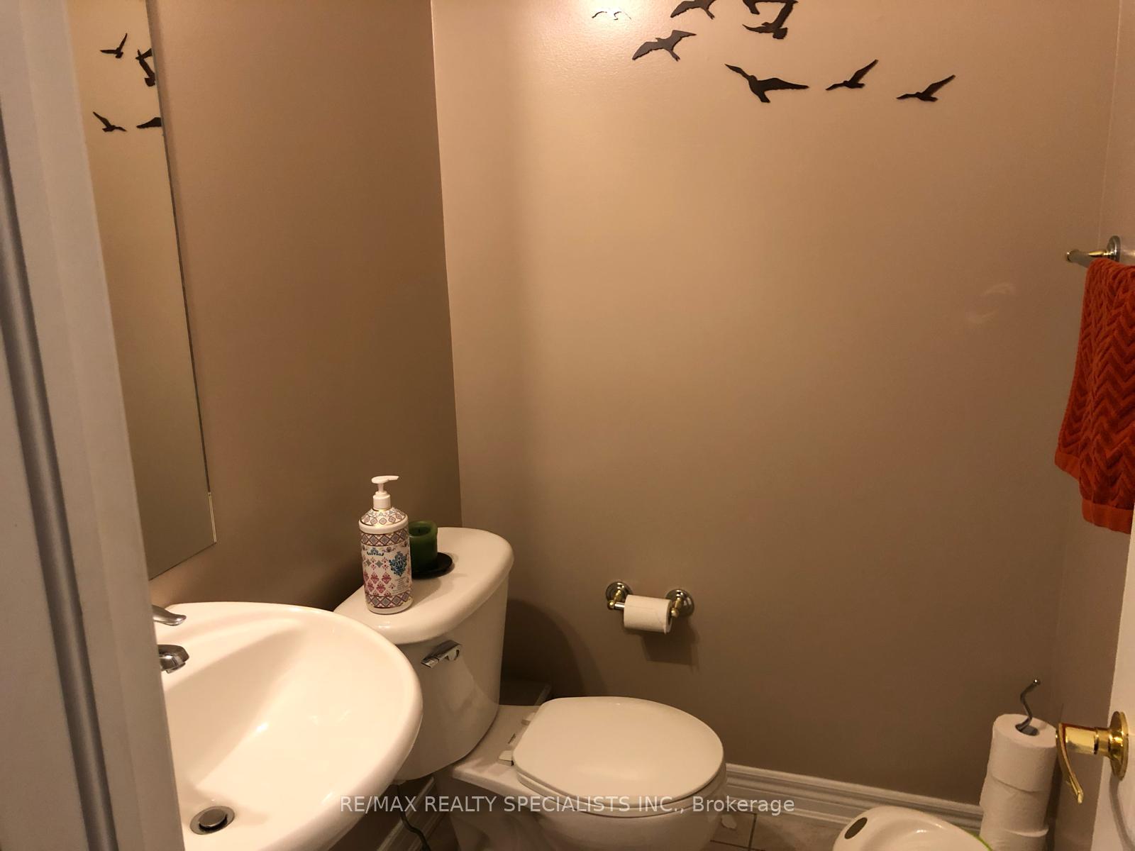 Photo 16 of 77 Calm Waters Crescent, Brampton, Madoc — HOMEH