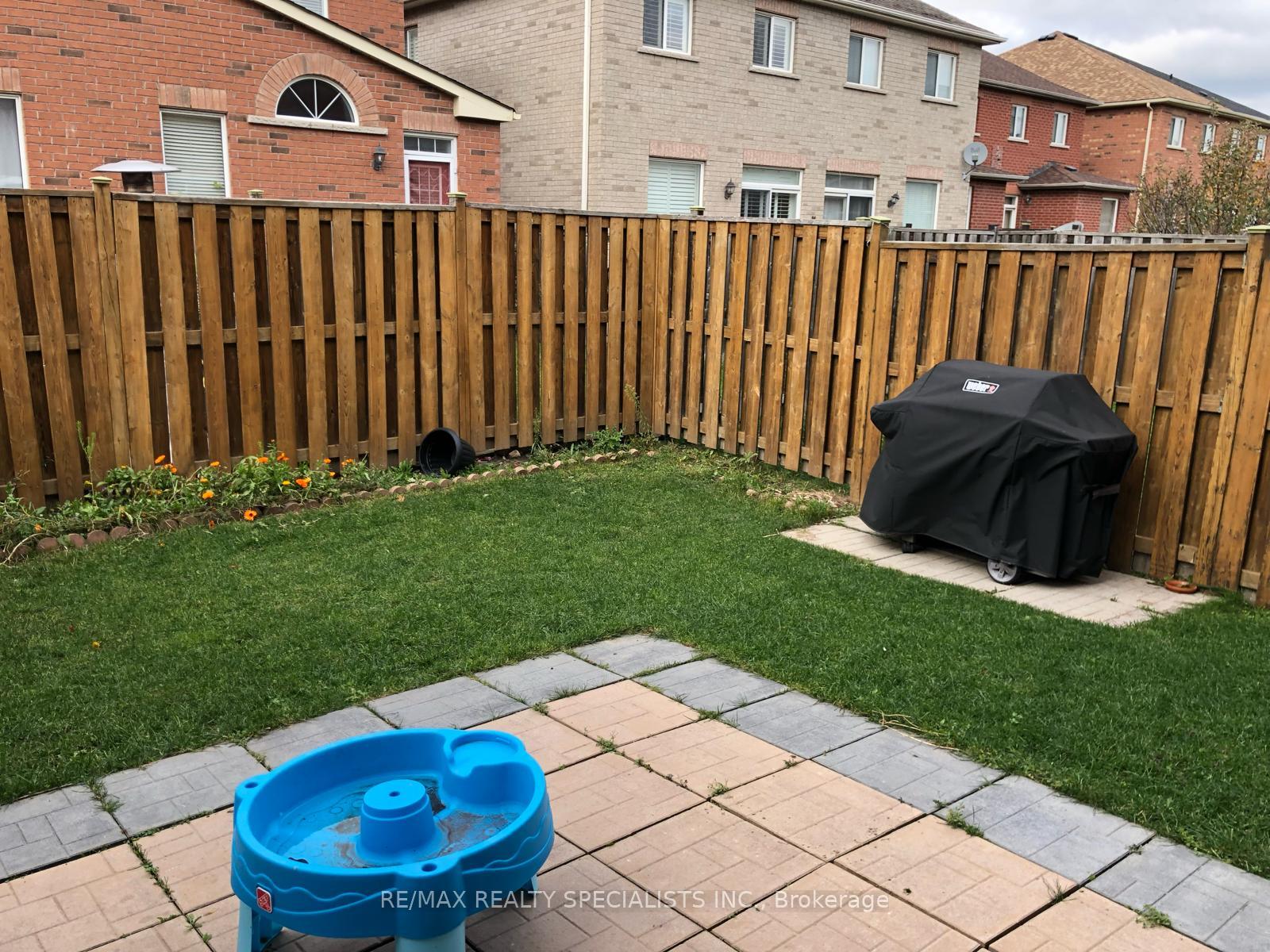 Photo 19 of 77 Calm Waters Crescent, Brampton, Madoc — HOMEH