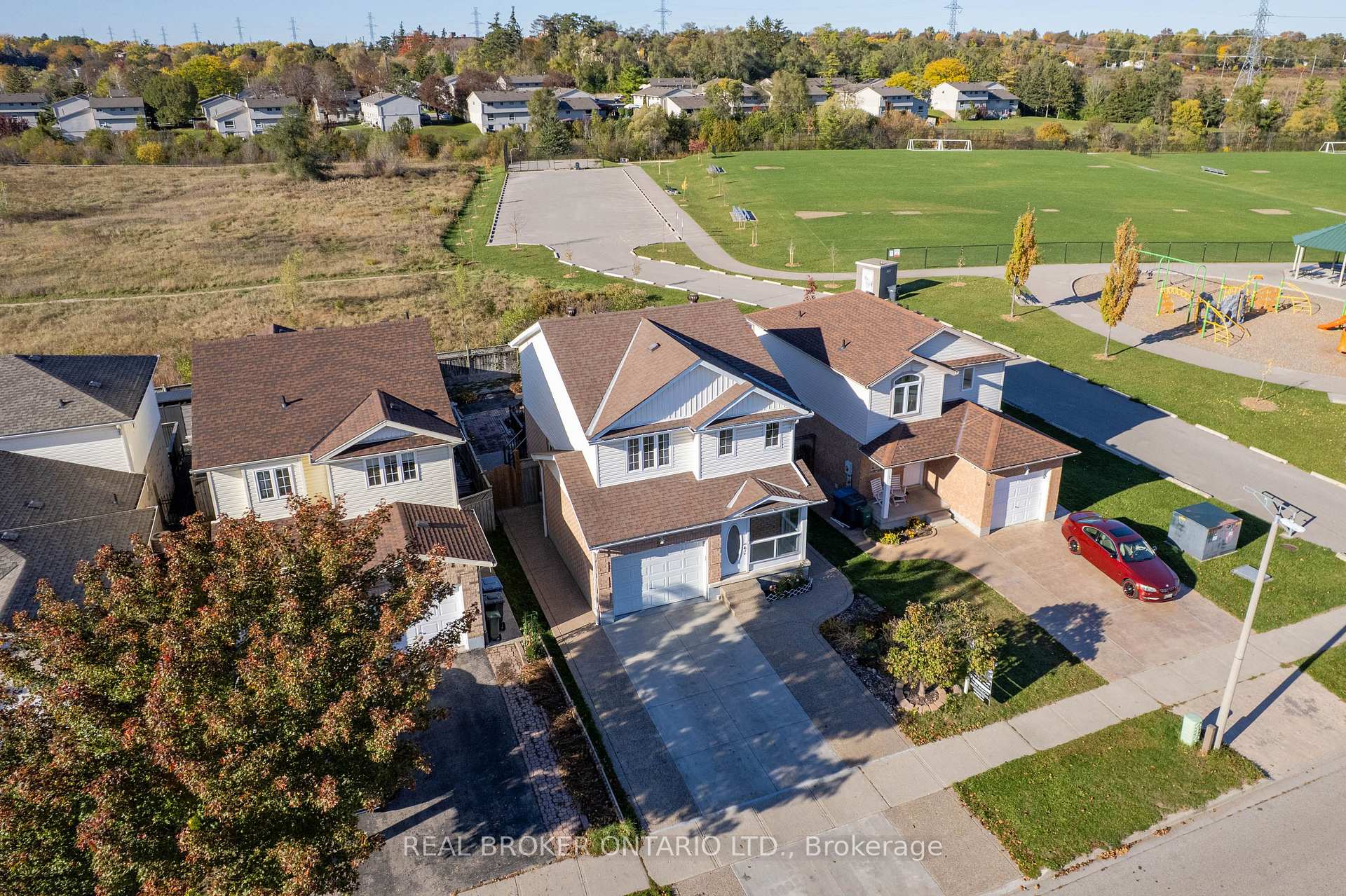 Photo 2 of 26 Castlebury Drive, Guelph, Willow West/Sugarbush/West Acres — HOMEH