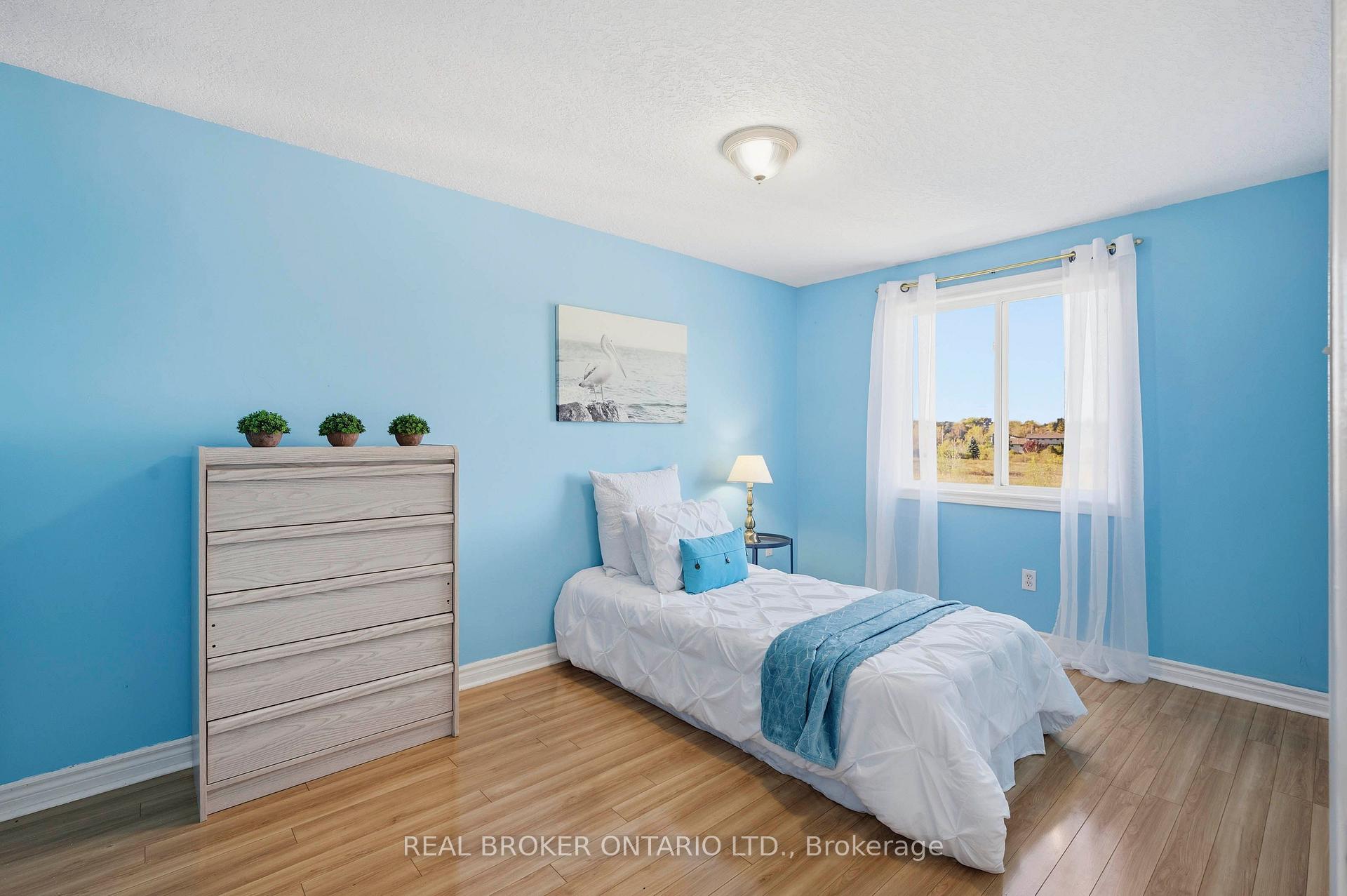 Photo 20 of 26 Castlebury Drive, Guelph, Willow West/Sugarbush/West Acres — HOMEH