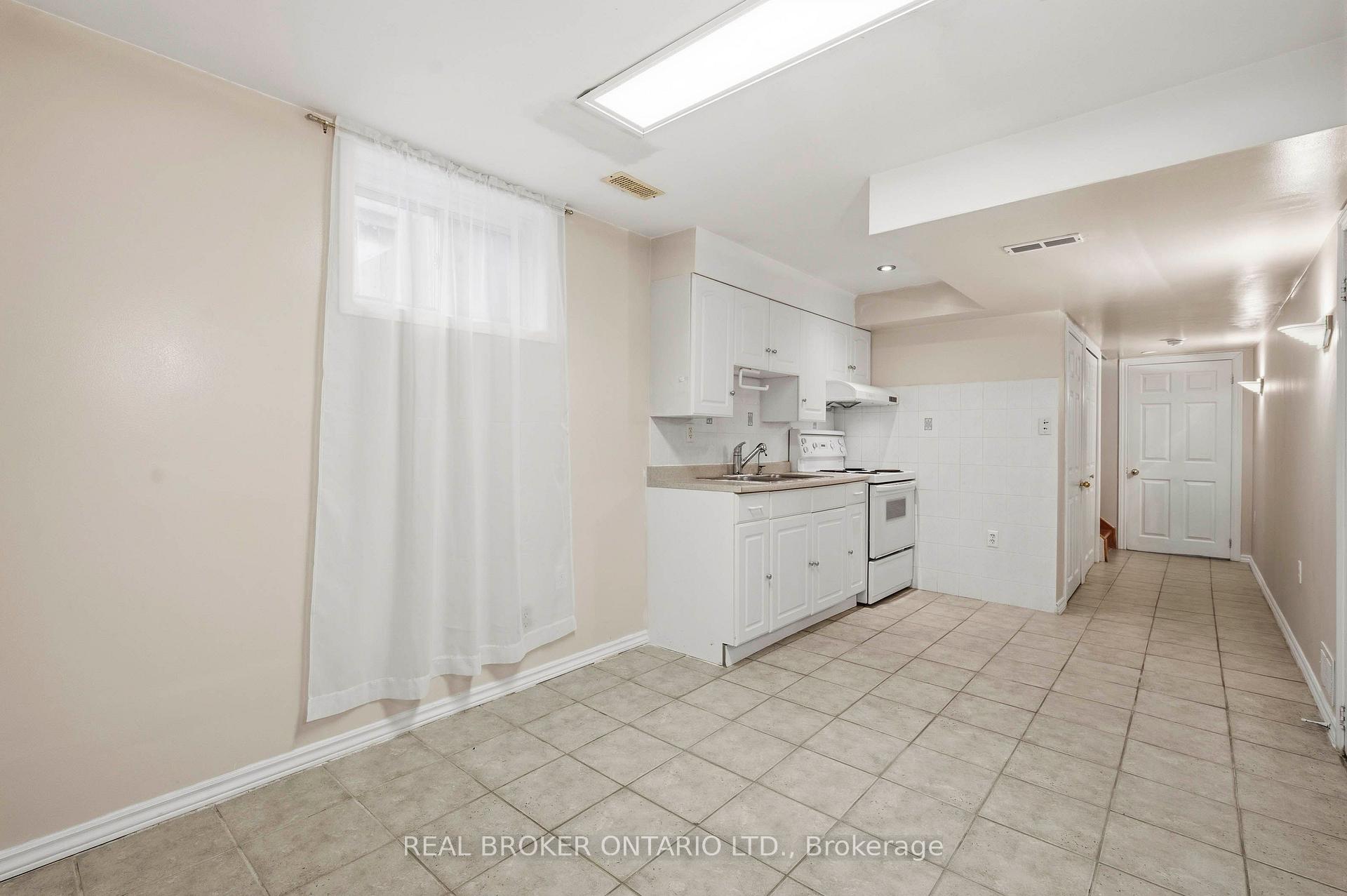 Photo 25 of 26 Castlebury Drive, Guelph, Willow West/Sugarbush/West Acres — HOMEH