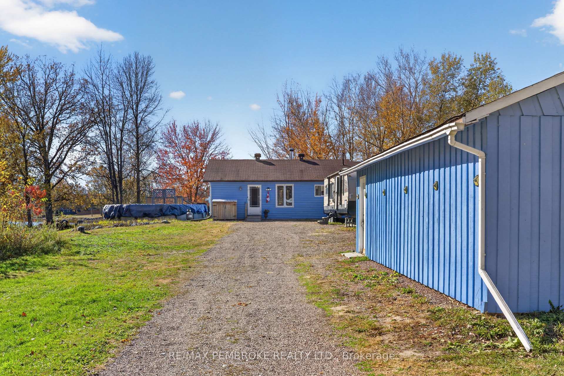 Photo 6 of 562 Bayview Drive, Whitewater Region, Whitewater Region — HOMEH