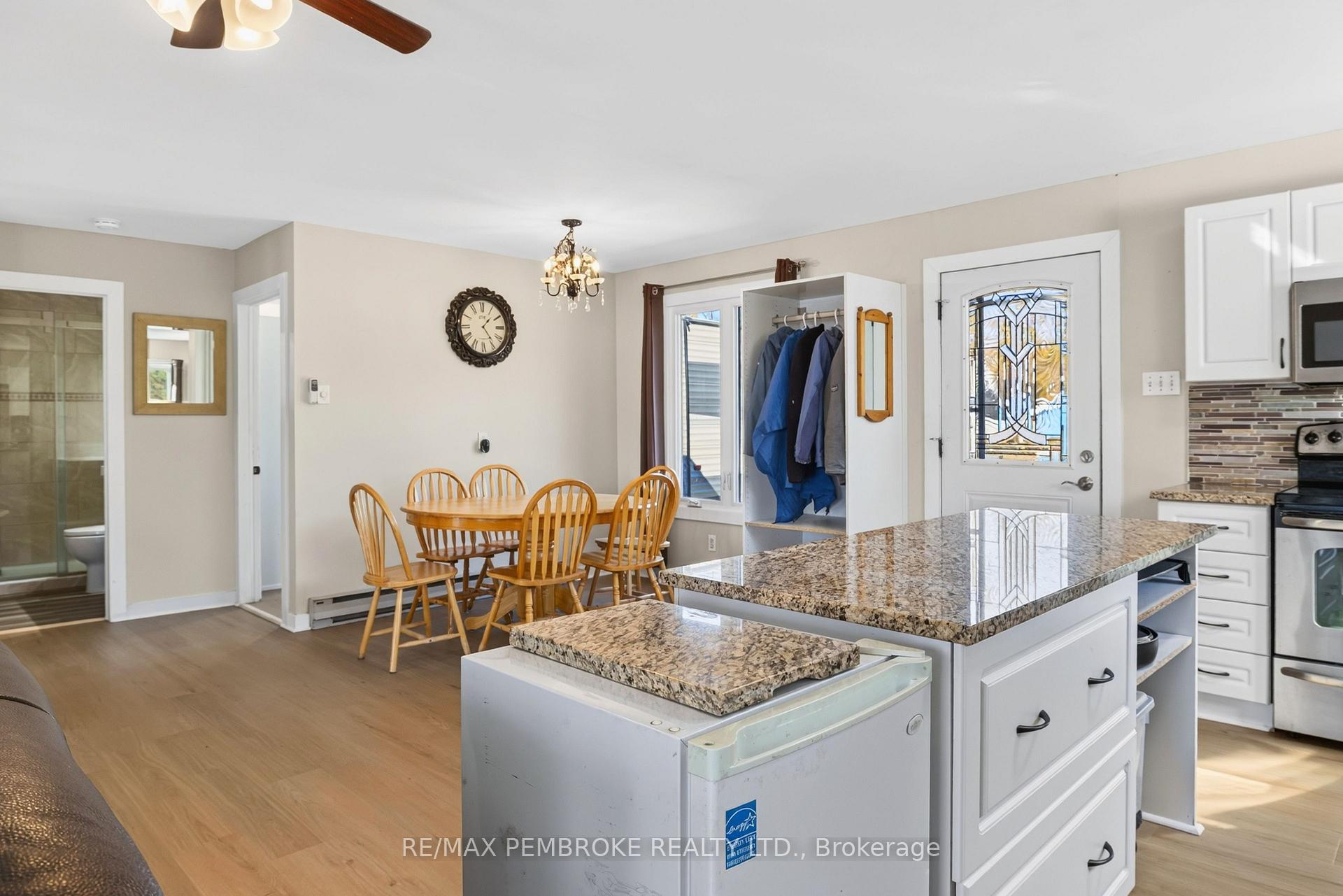 Photo 10 of 562 Bayview Drive, Whitewater Region, Whitewater Region — HOMEH