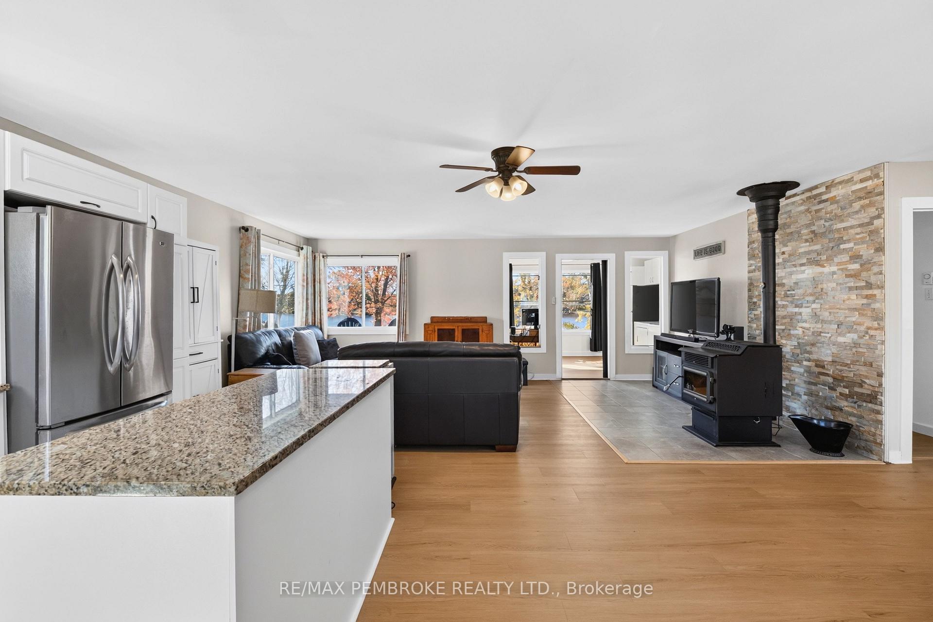 Photo 16 of 562 Bayview Drive, Whitewater Region, Whitewater Region — HOMEH