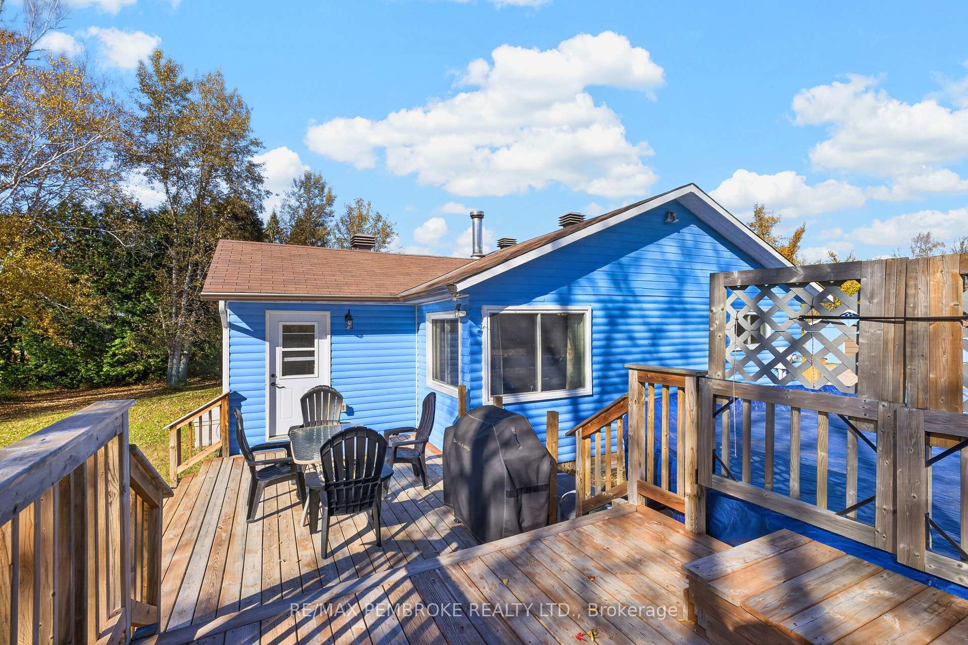 Photo 29 of 562 Bayview Drive, Whitewater Region, Whitewater Region — HOMEH