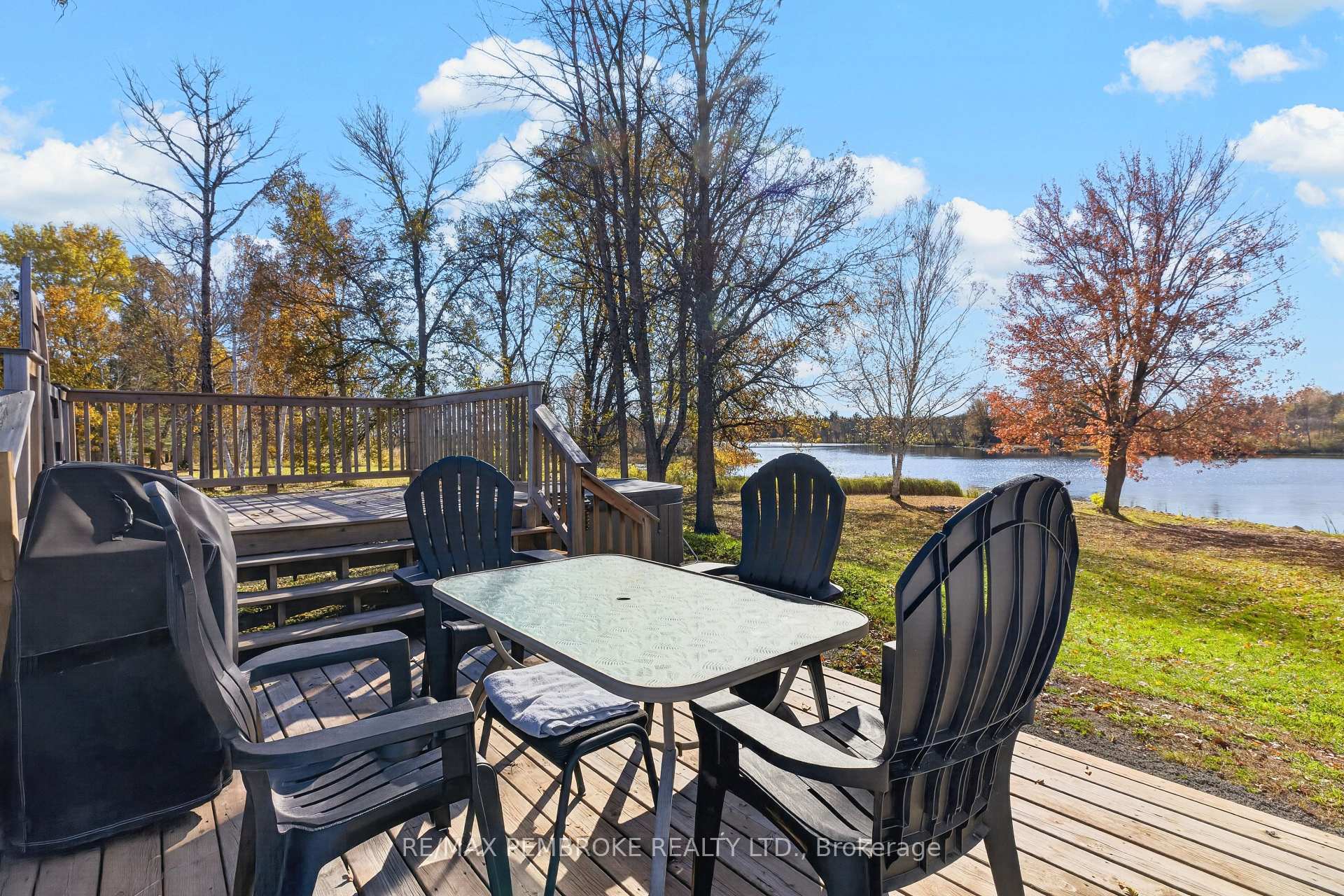 Photo 30 of 562 Bayview Drive, Whitewater Region, Whitewater Region — HOMEH
