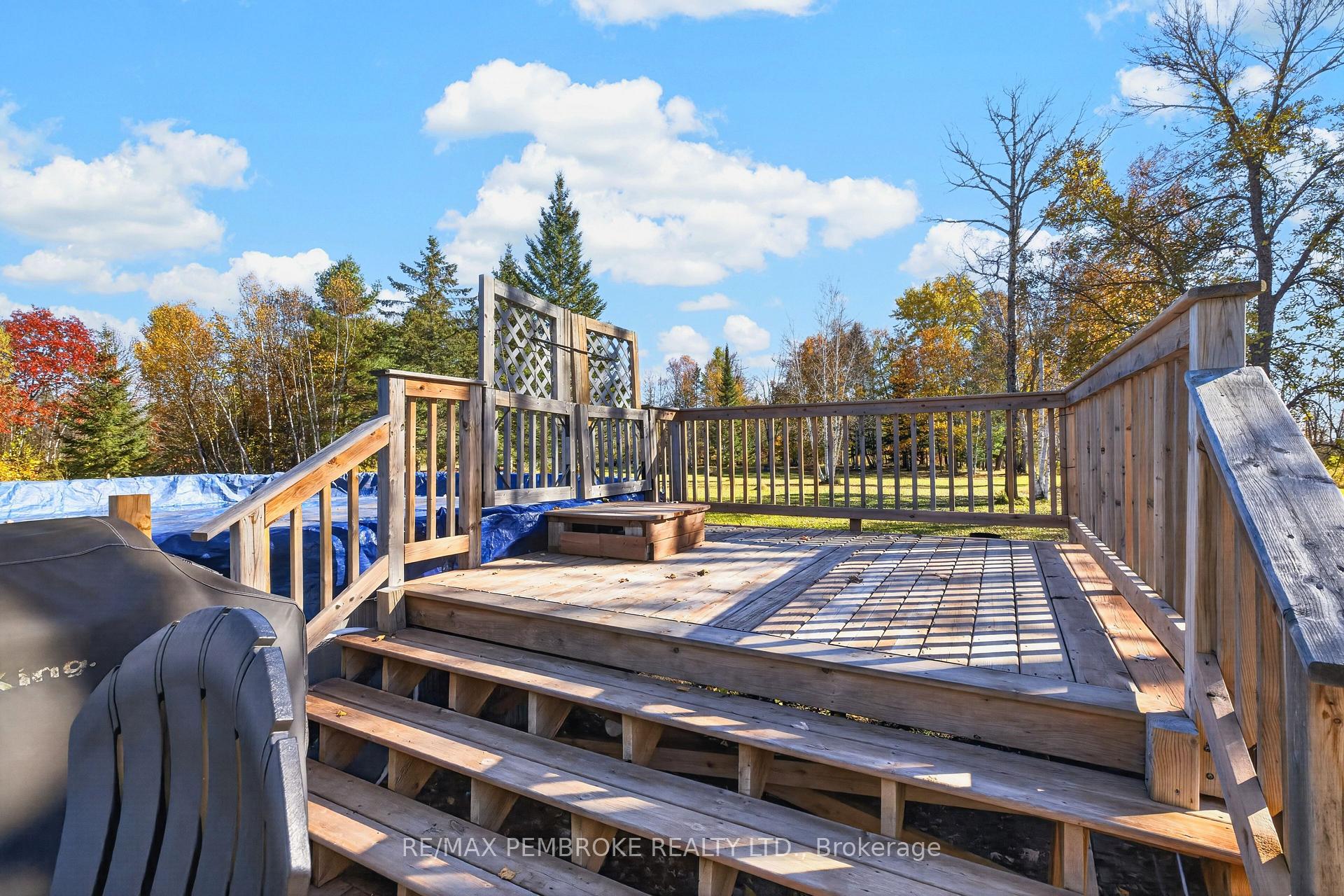 Photo 31 of 562 Bayview Drive, Whitewater Region, Whitewater Region — HOMEH