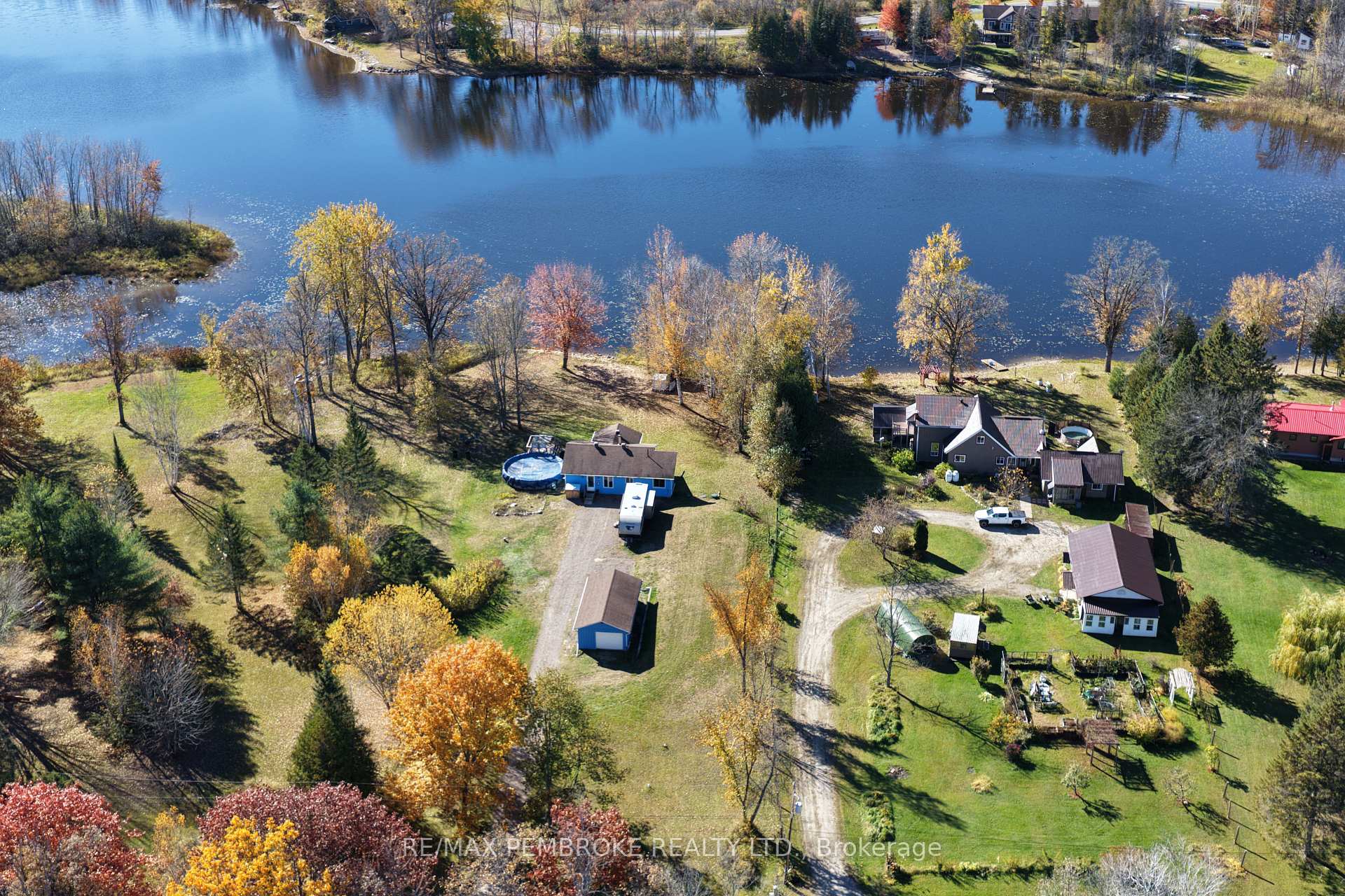Photo 38 of 562 Bayview Drive, Whitewater Region, Whitewater Region — HOMEH
