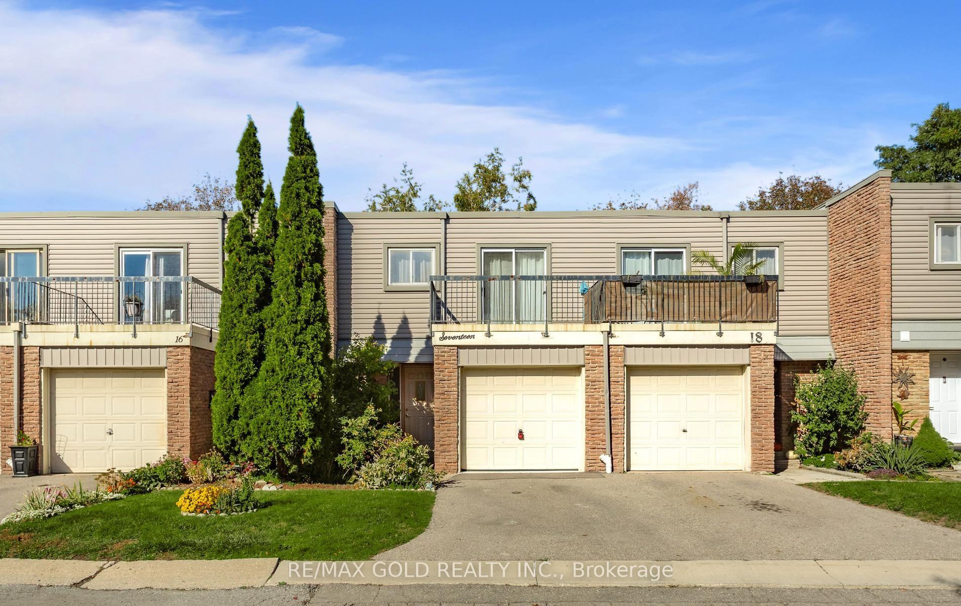Photo 2 of Unit 17, 2315 Bromsgrove Road, Mississauga, Clarkson — HOMEH