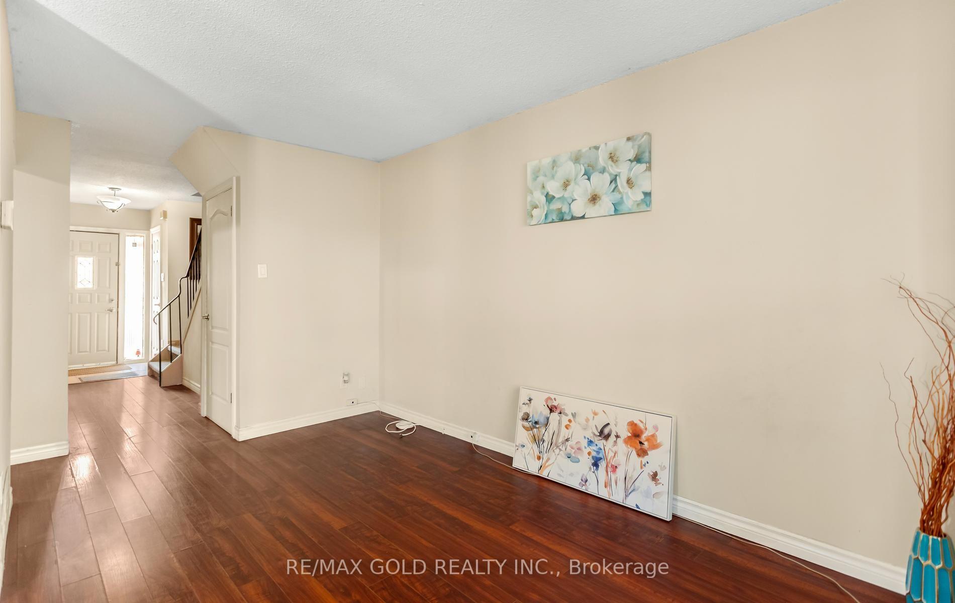 Photo 10 of Unit 17, 2315 Bromsgrove Road, Mississauga, Clarkson — HOMEH