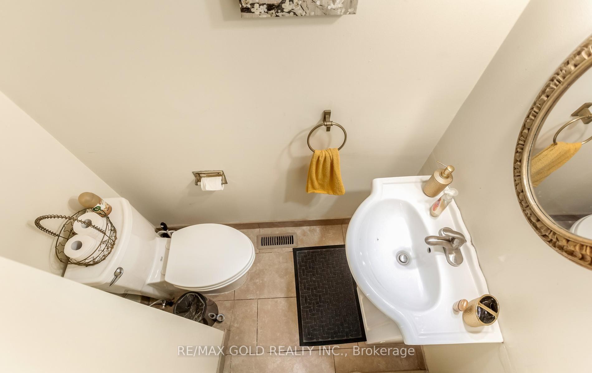 Photo 18 of Unit 17, 2315 Bromsgrove Road, Mississauga, Clarkson — HOMEH