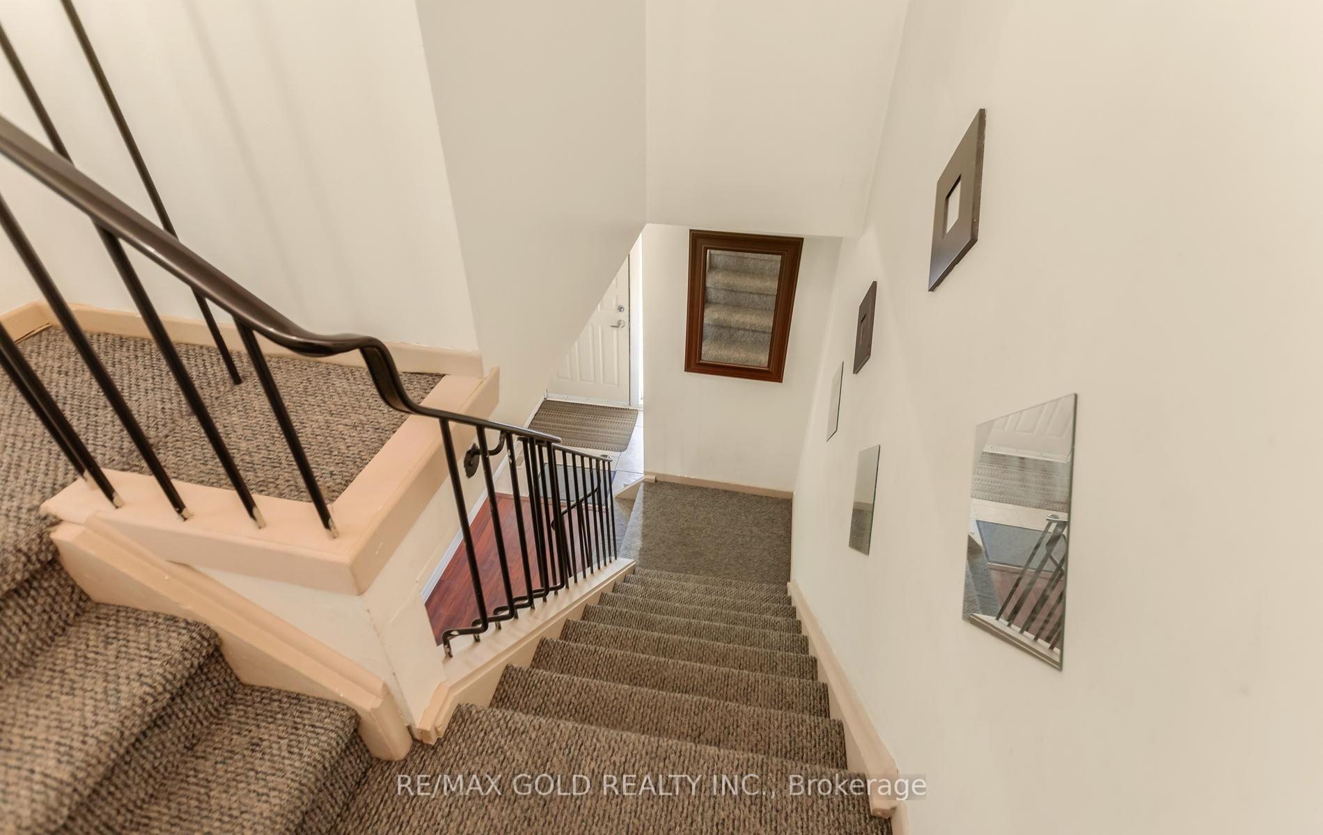 Photo 19 of Unit 17, 2315 Bromsgrove Road, Mississauga, Clarkson — HOMEH