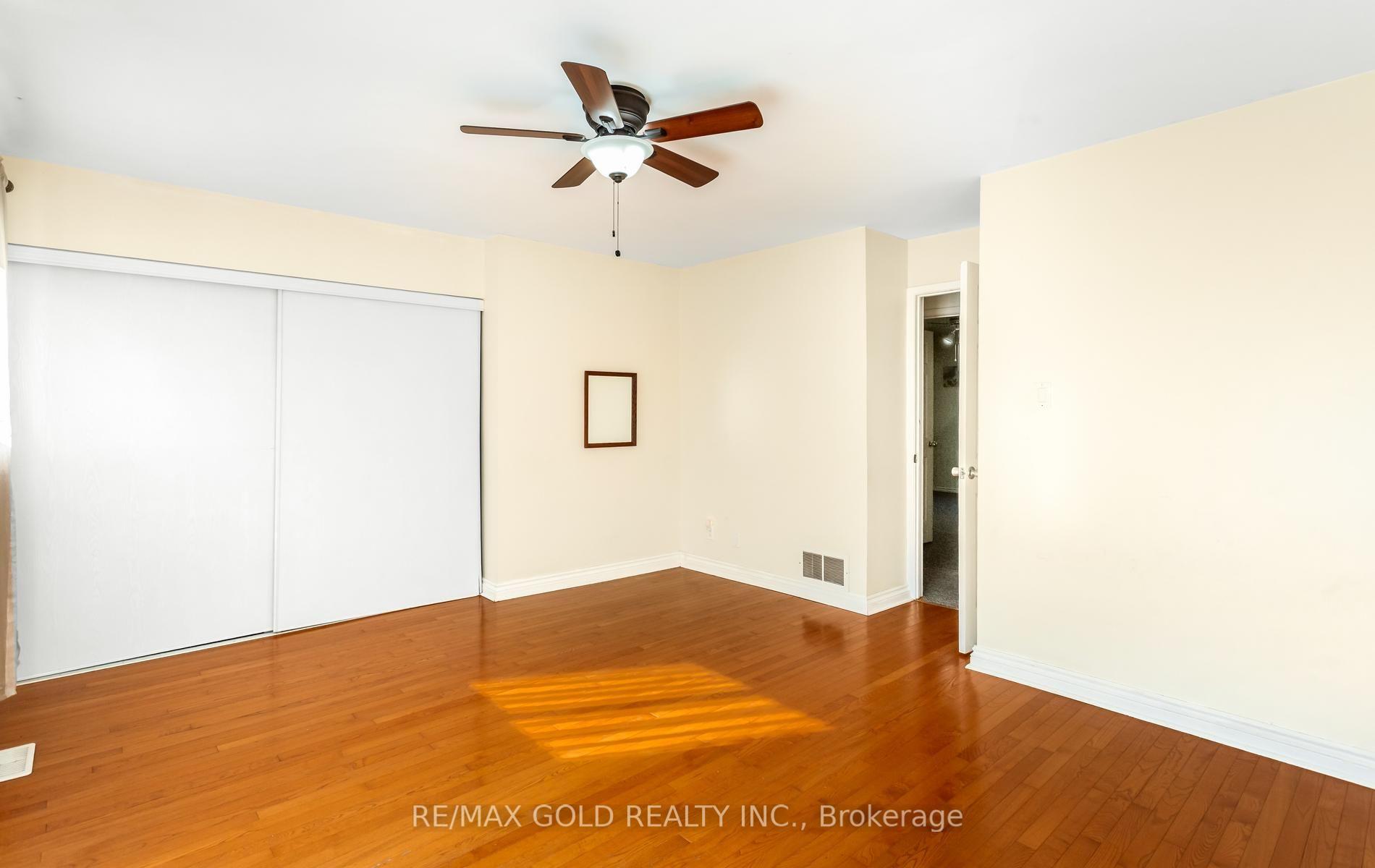 Photo 23 of Unit 17, 2315 Bromsgrove Road, Mississauga, Clarkson — HOMEH